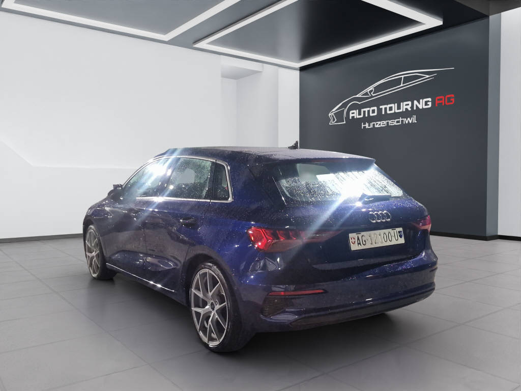 AUDI A3 Sportback 2.0 35 TDI-image-4