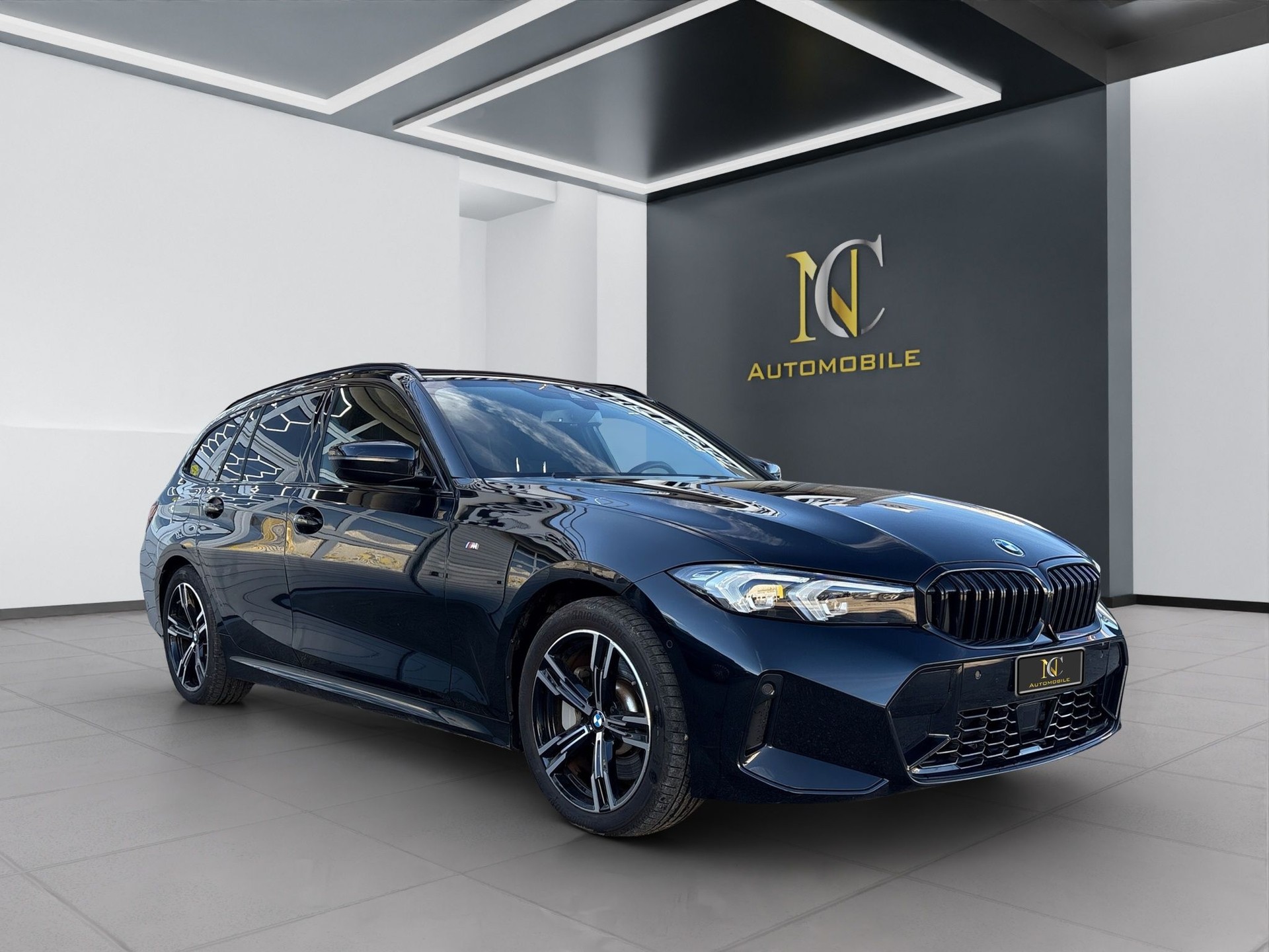 BMW 330 i Touring xDrive Steptronic M Sport Pro-image-6