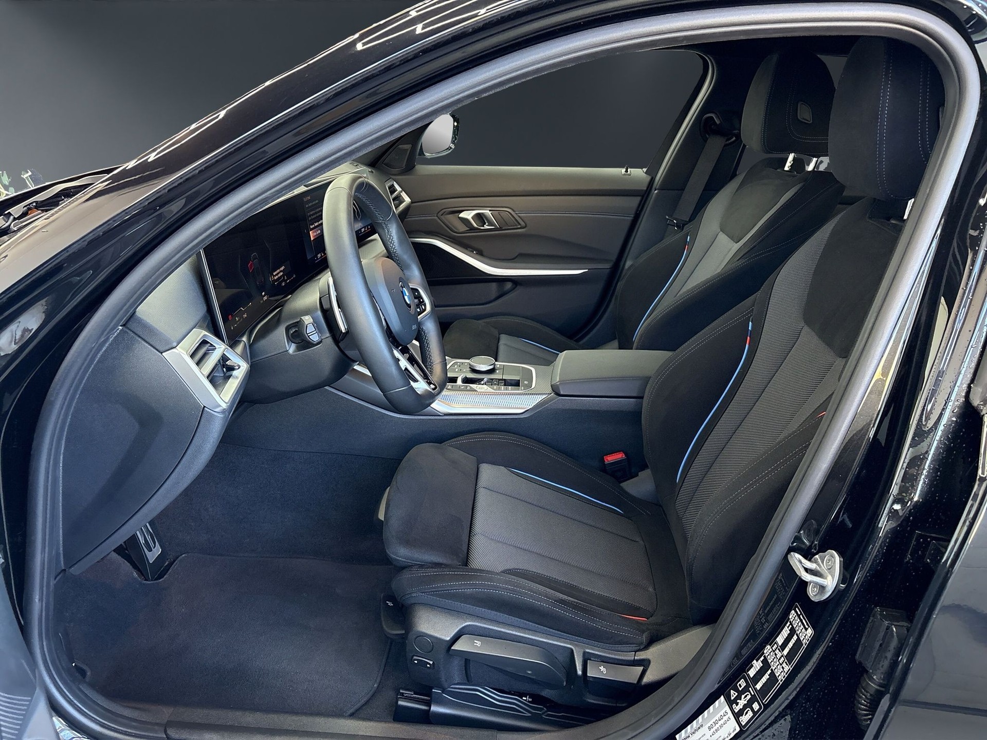 BMW 330 i Touring xDrive Steptronic M Sport Pro-image-7