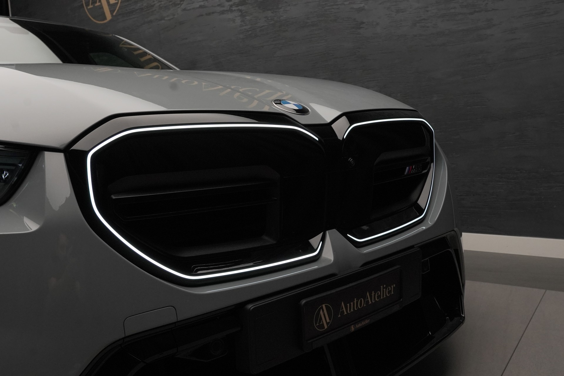 BMW M5 xDrive-image-7