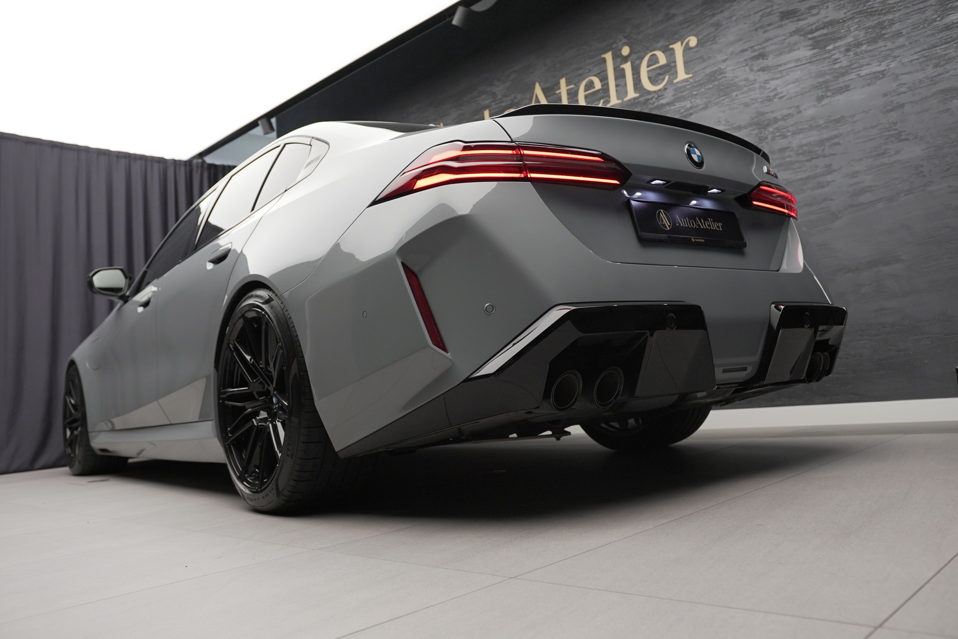 BMW M5 xDrive-image-13