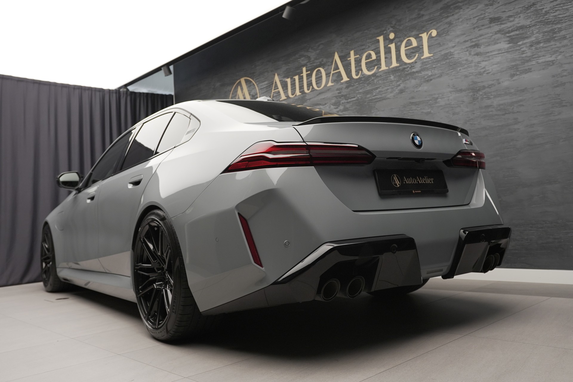 BMW M5 xDrive-image-10