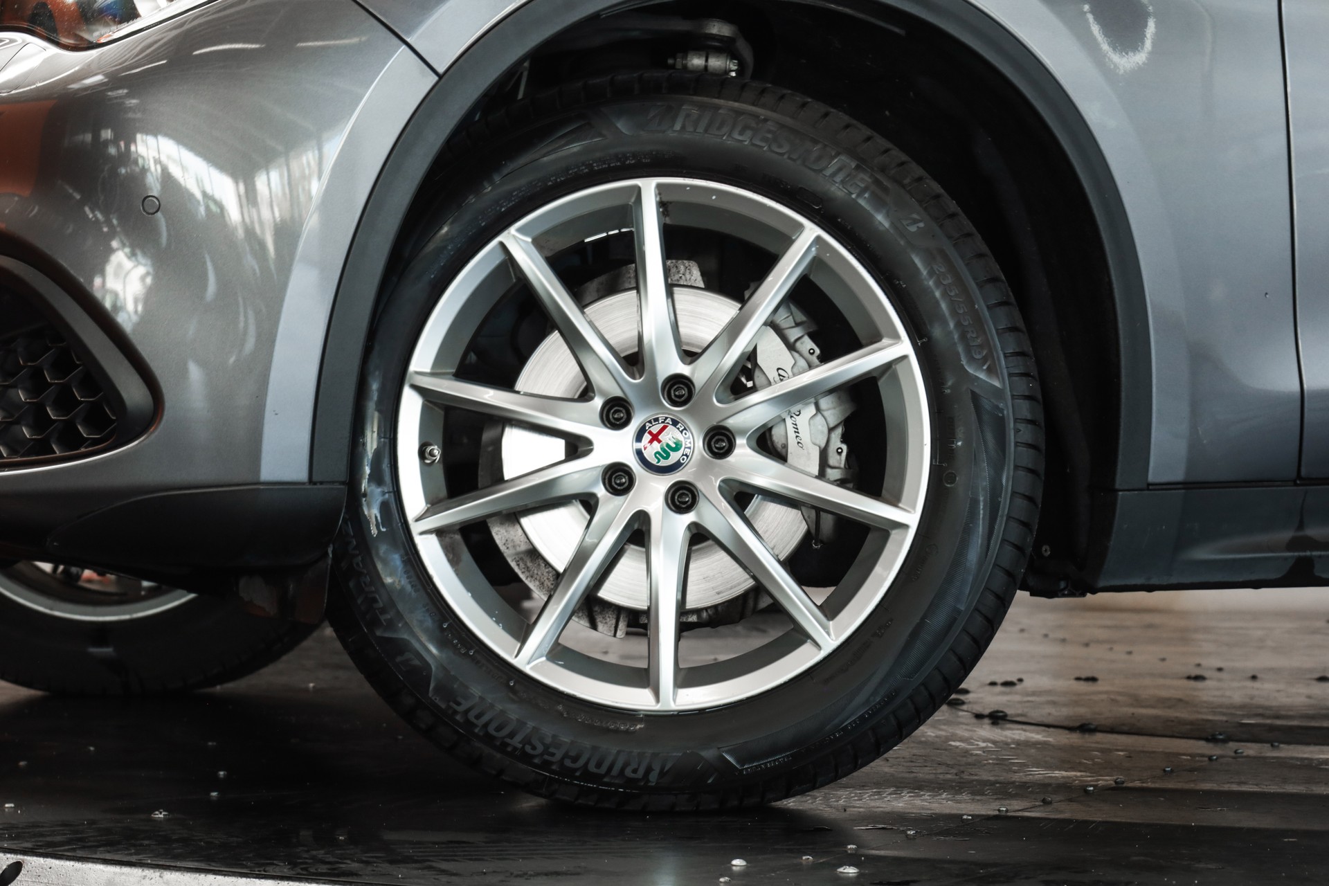 ALFA ROMEO Stelvio 2.0 Super Q4 Automatic Gris Vesuvio / Pack Driver Plus / Sièges électriques-image-7