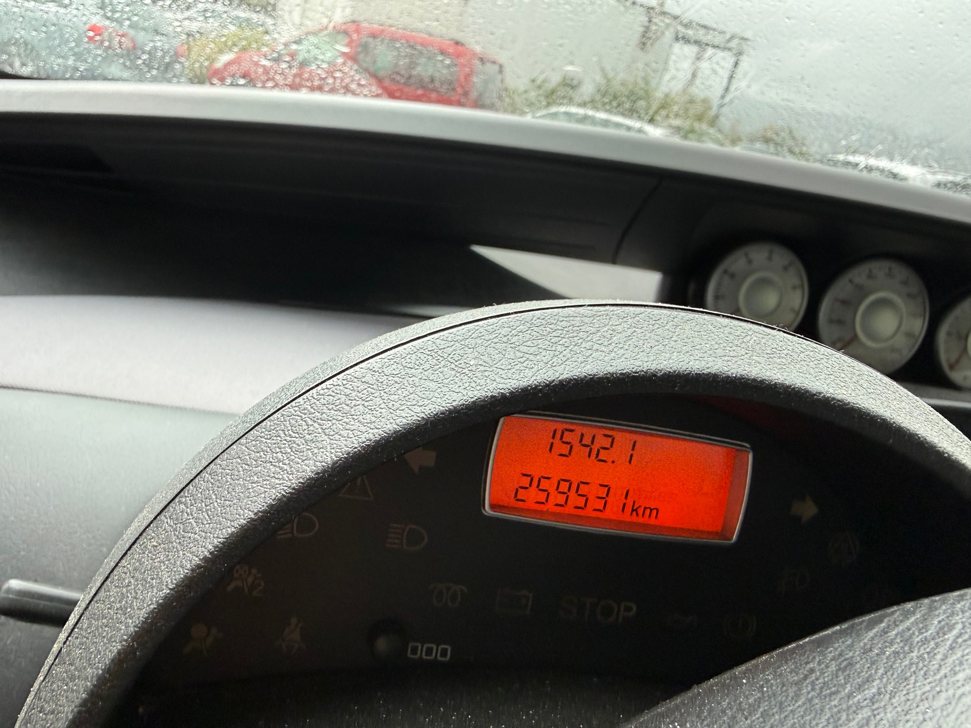 PEUGEOT 807 2.0 16V (SR) Family Automatic-image-8