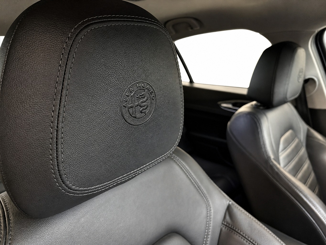 ALFA ROMEO Giulia 2.0 Q4 Veloce-image-33