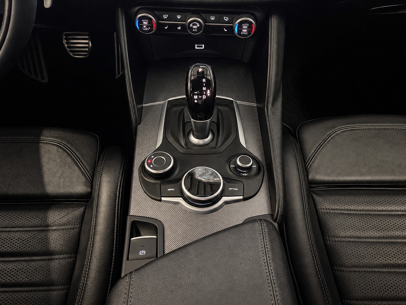 ALFA ROMEO Giulia 2.0 Q4 Veloce-image-26