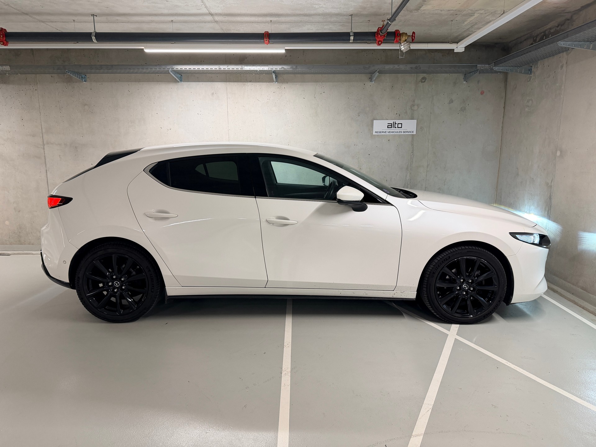 MAZDA 3 Hatchback SKYACTIV-X M Hybrid 180 Revolution AWD Automat-image-5