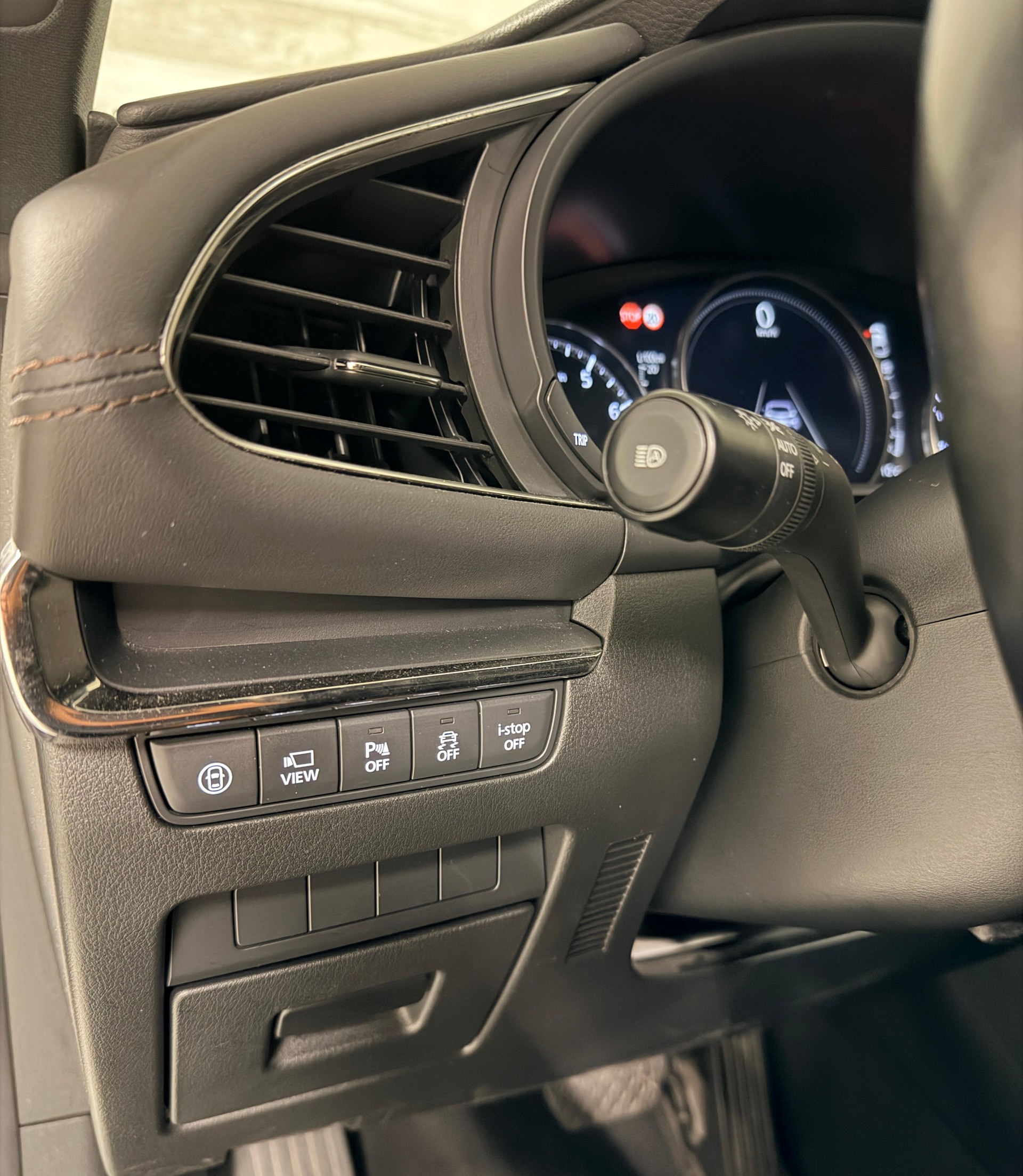 MAZDA 3 Hatchback SKYACTIV-X M Hybrid 180 Revolution AWD Automat-image-15