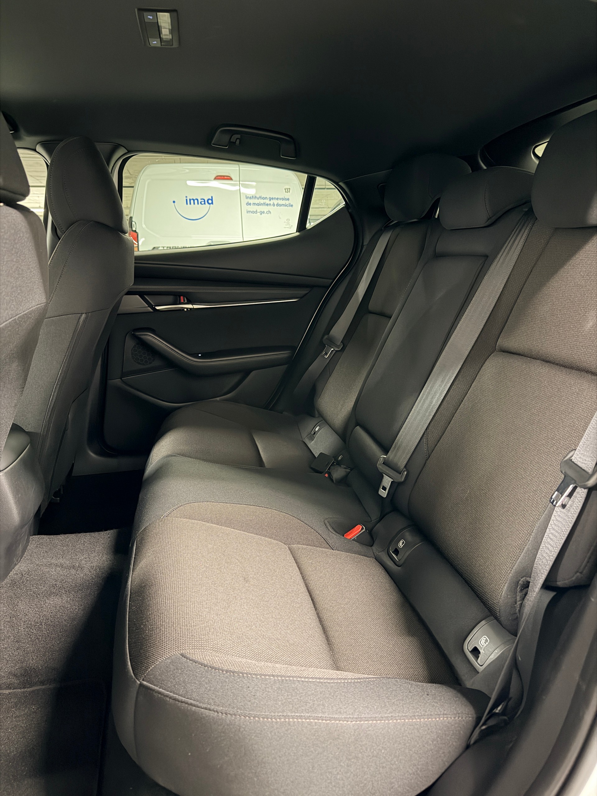 MAZDA 3 Hatchback SKYACTIV-X M Hybrid 180 Revolution AWD Automat-image-17