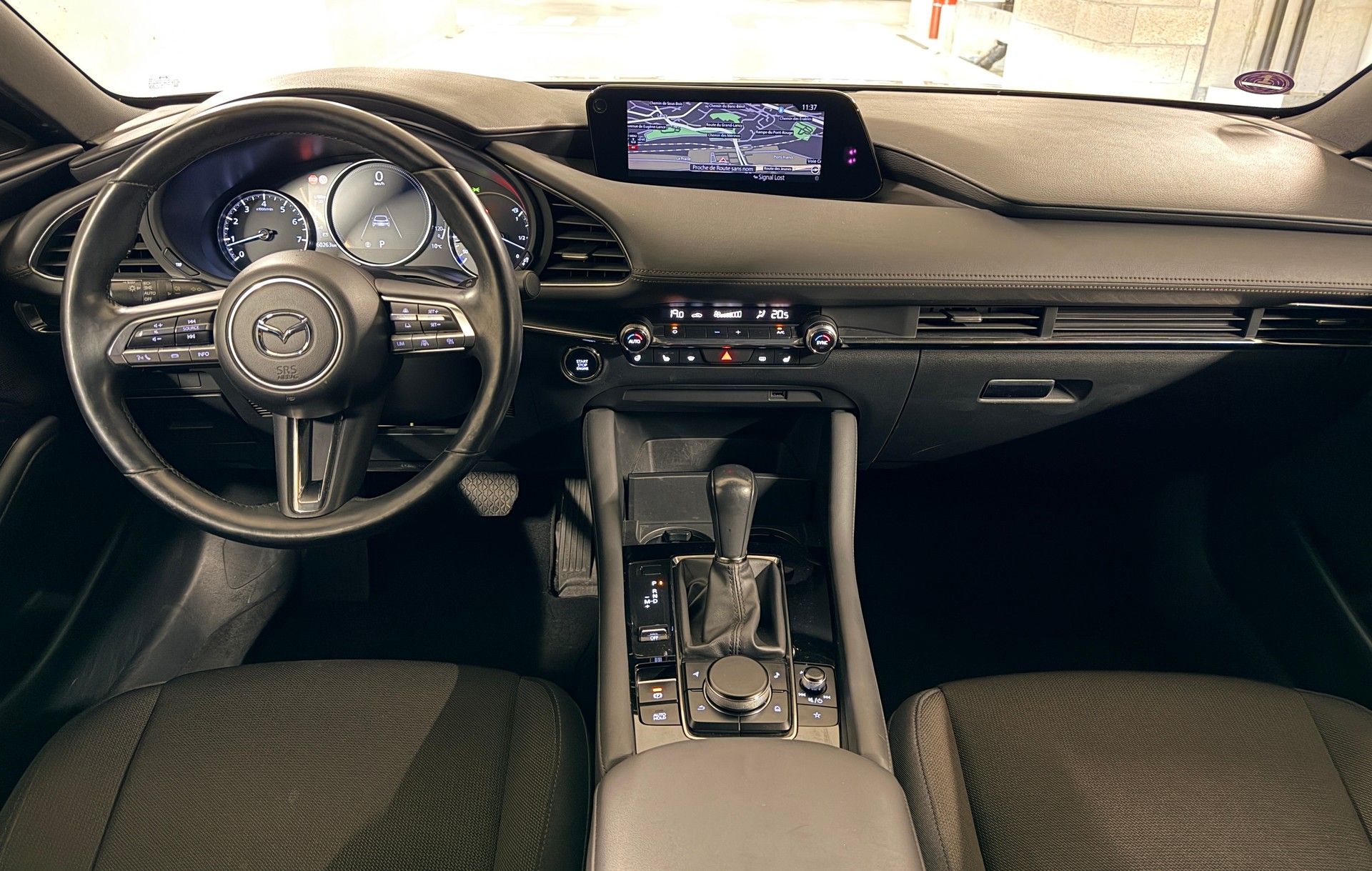 MAZDA 3 Hatchback SKYACTIV-X M Hybrid 180 Revolution AWD Automat-image-11