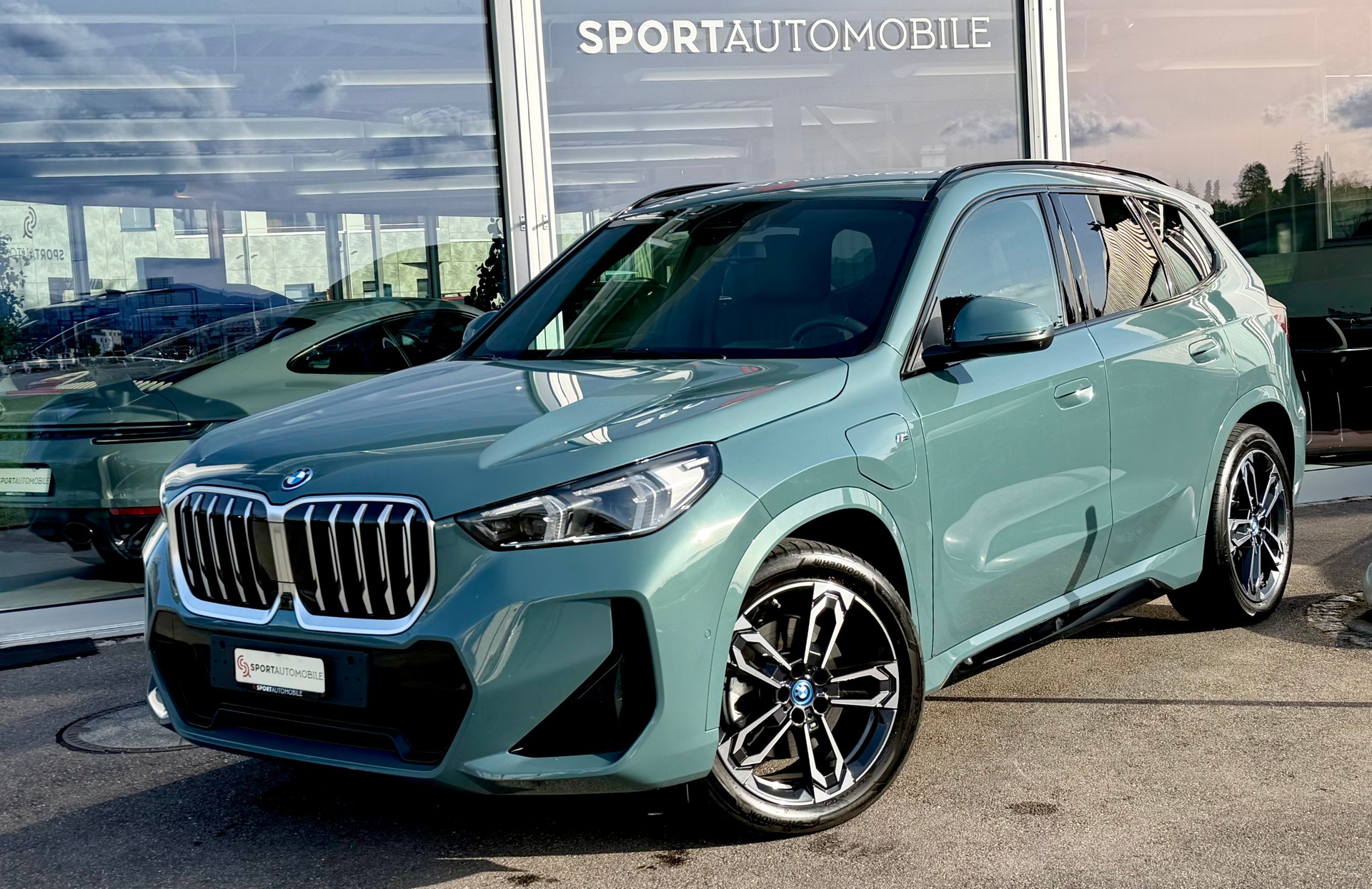 BMW X1 xDrive 30e M Sport-image-1