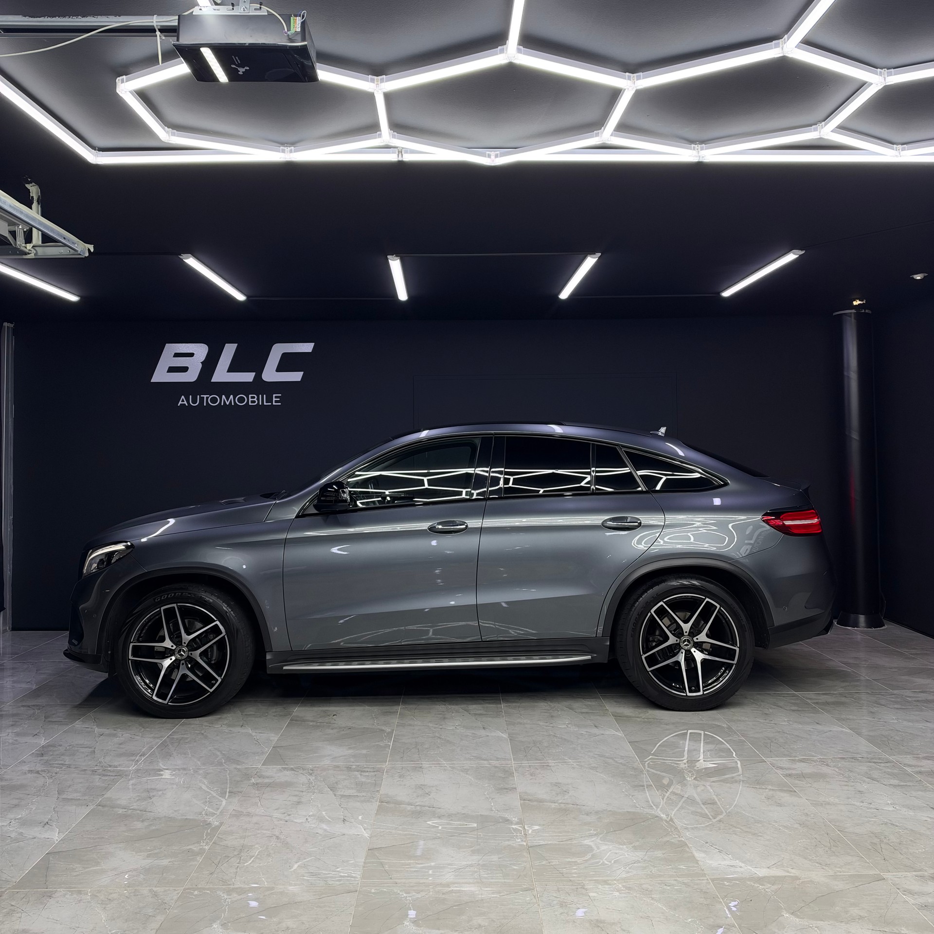 MERCEDES-BENZ GLE Coupé 350 d 4Matic 9G-Tronic-image-2