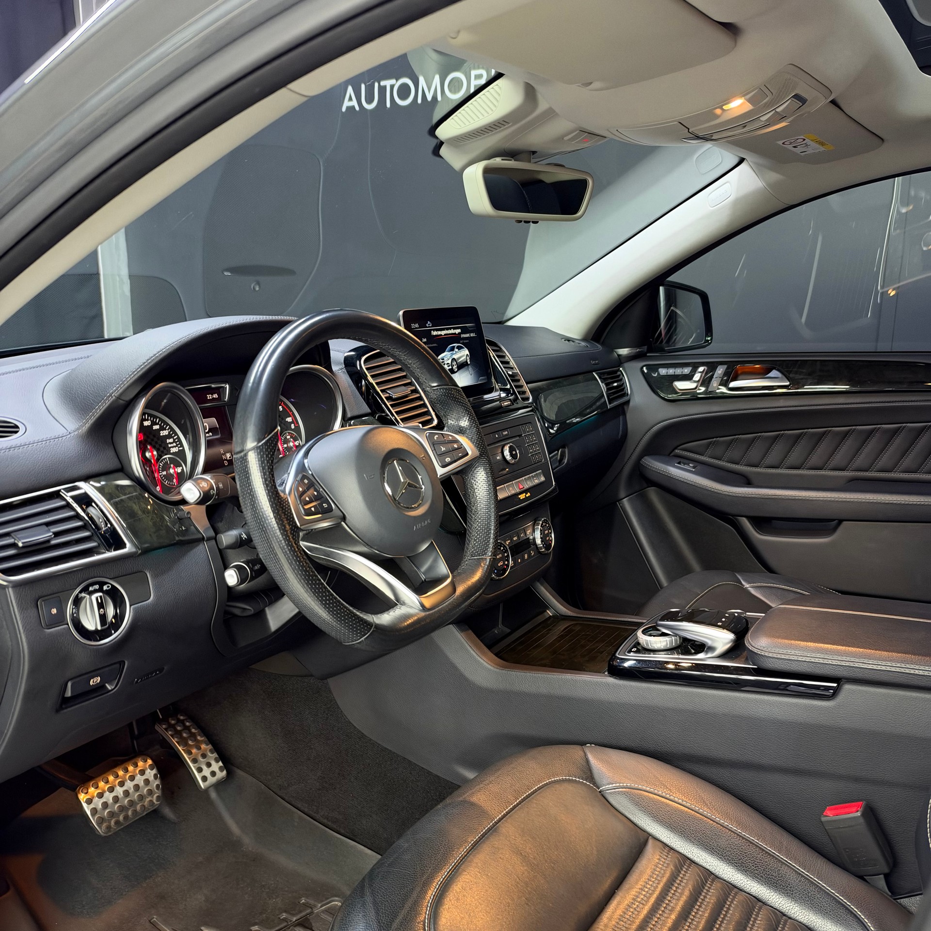 MERCEDES-BENZ GLE Coupé 350 d 4Matic 9G-Tronic-image-6