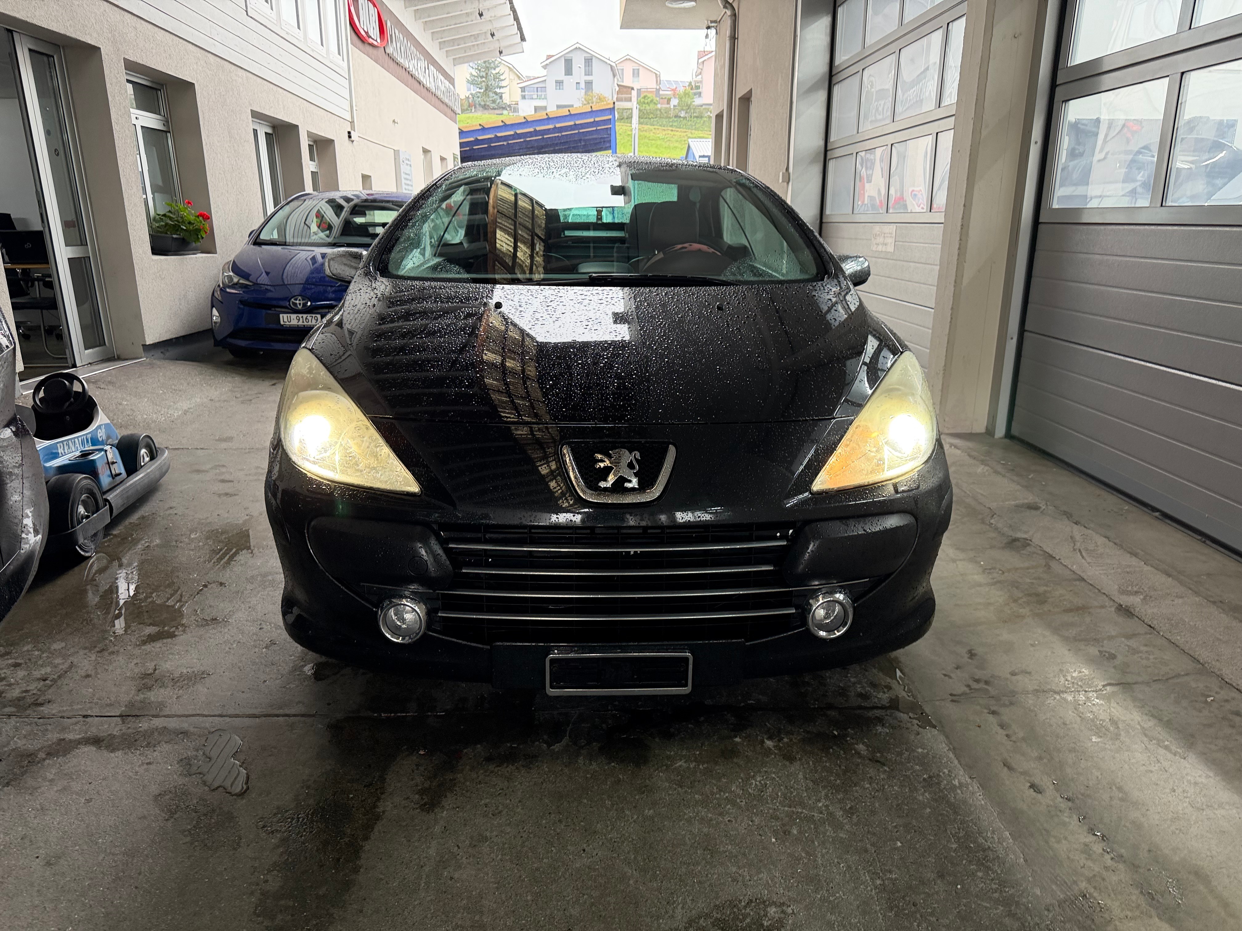Car photo