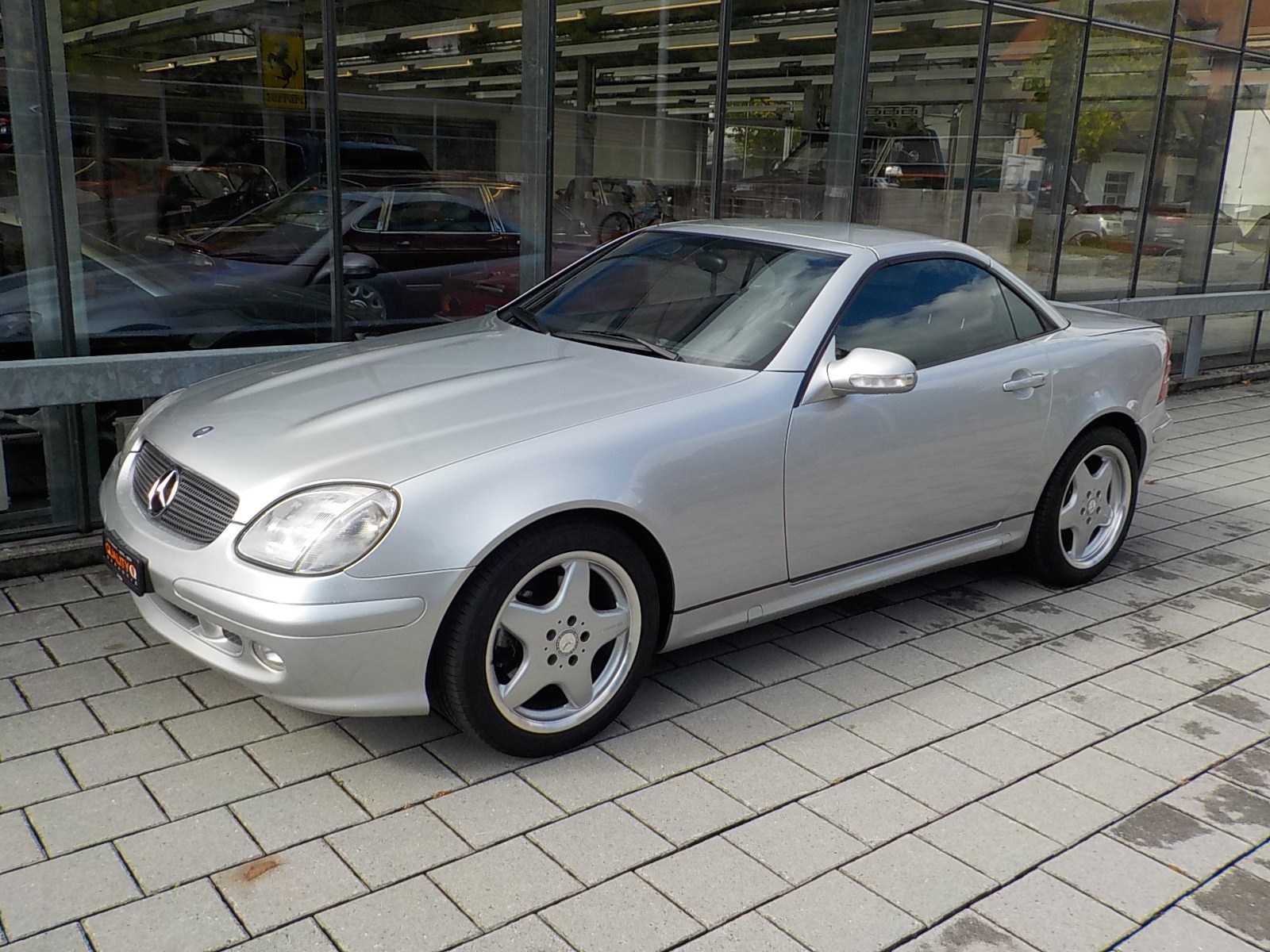 MERCEDES-BENZ SLK 320-image-1