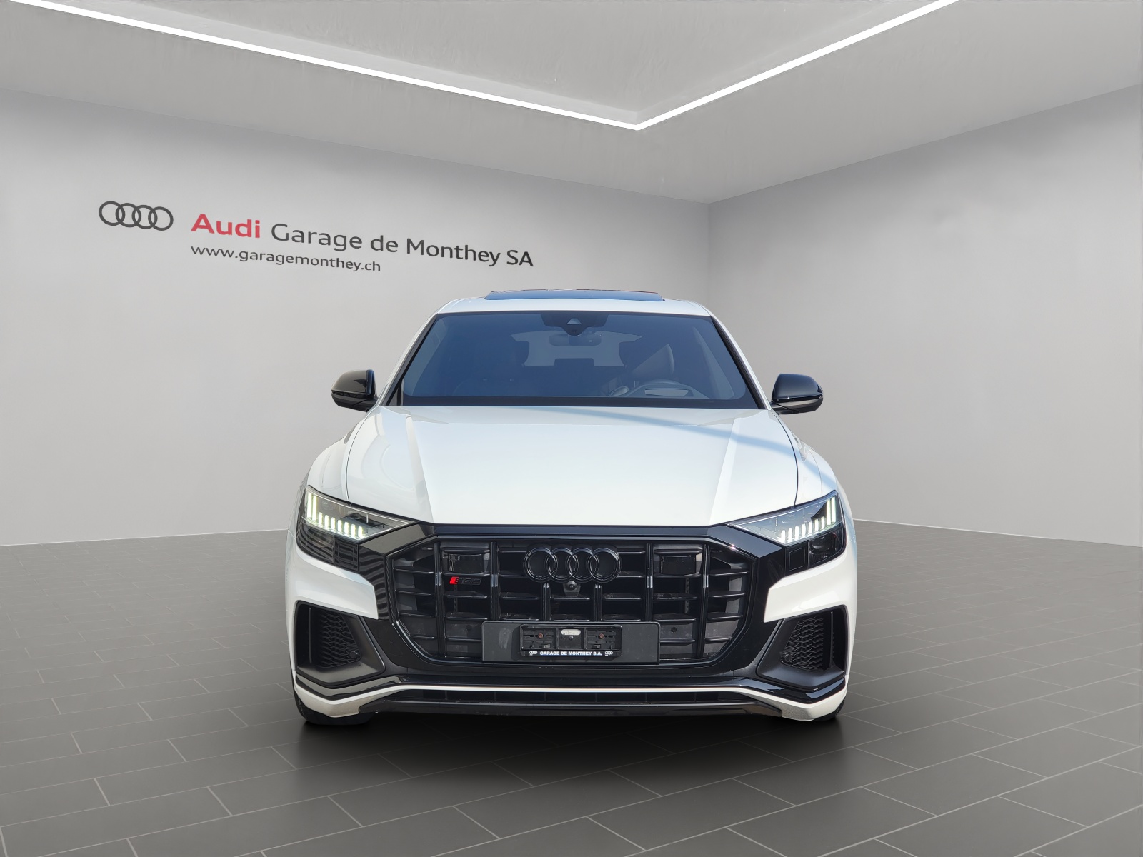 AUDI SQ8 TFSI quattro tiptronic-image-2