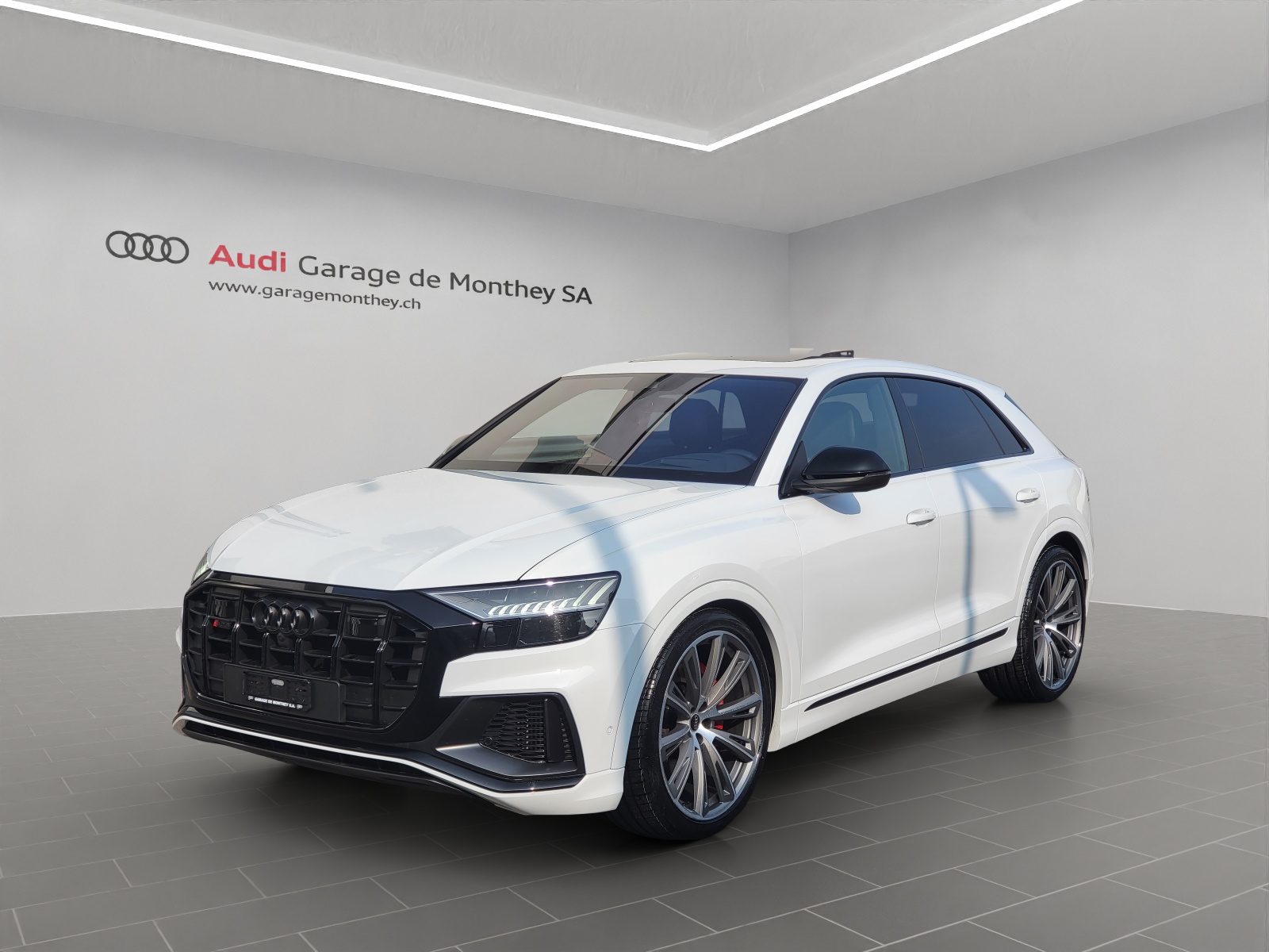 AUDI SQ8 TFSI quattro tiptronic-image-0