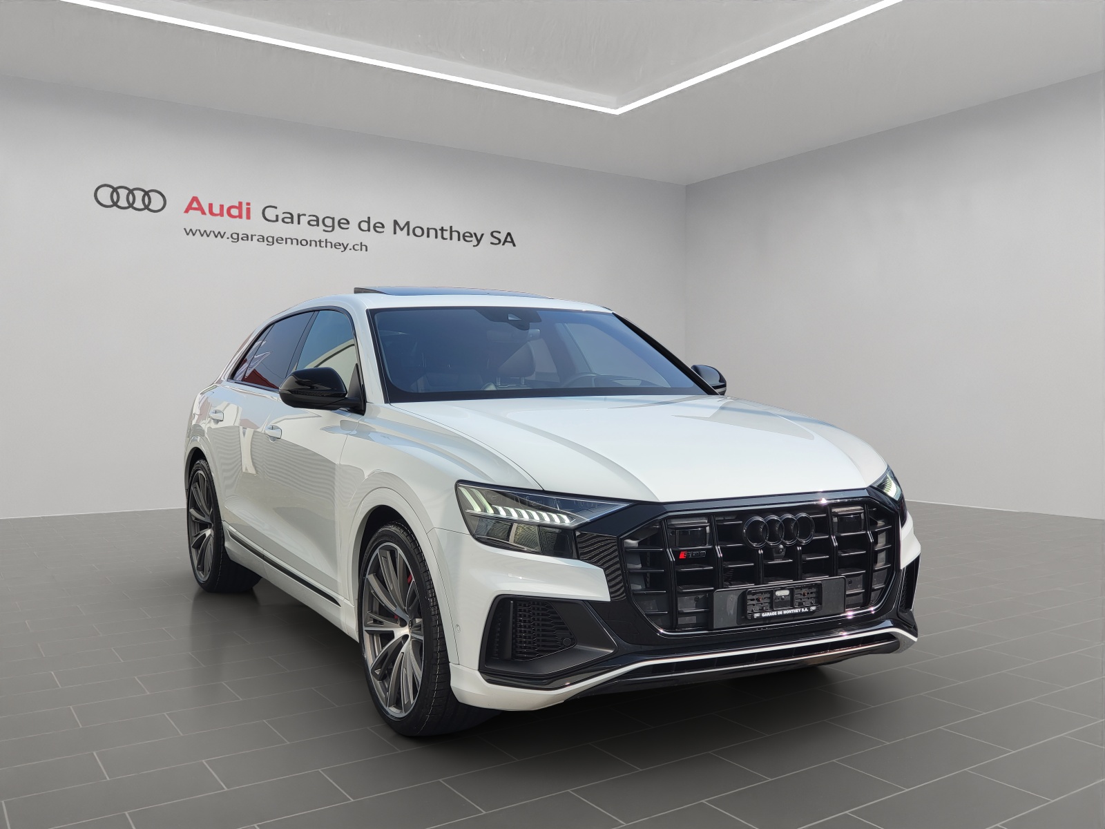AUDI SQ8 TFSI quattro tiptronic-image-1