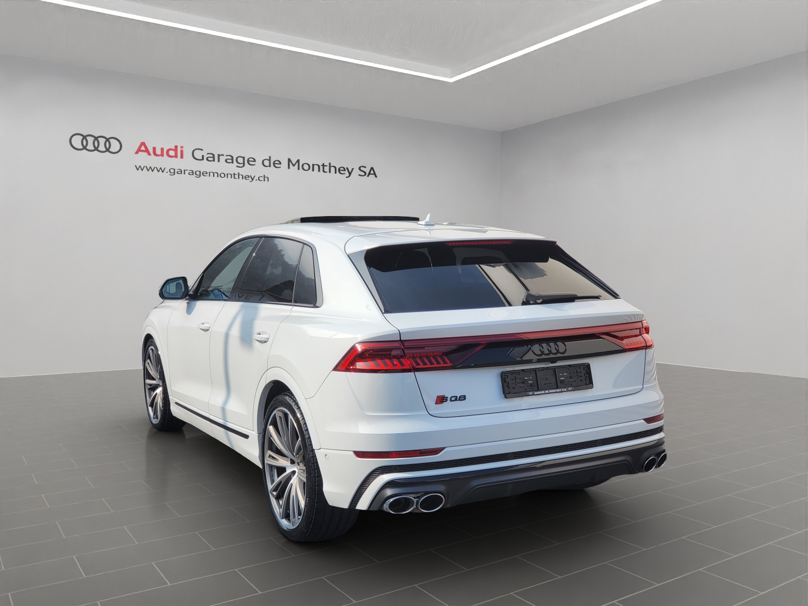 AUDI SQ8 TFSI quattro tiptronic-image-3