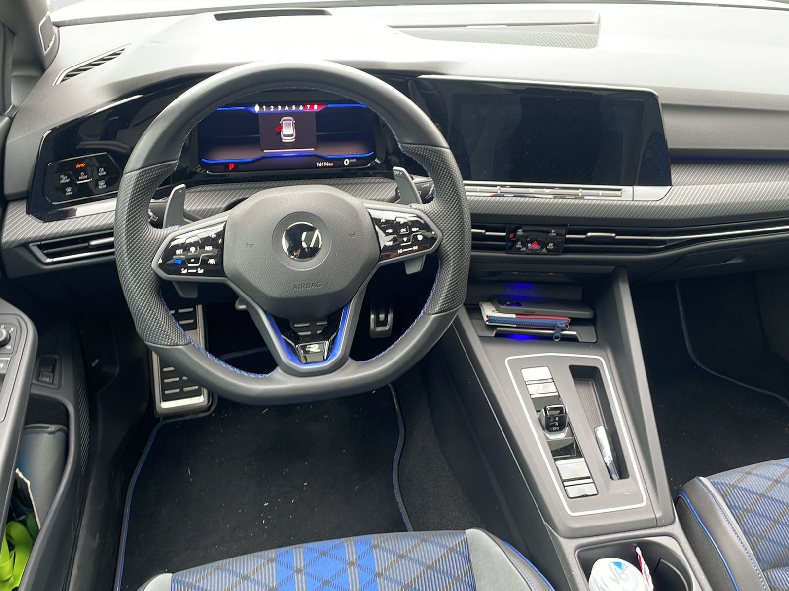 VW Golf Variant 2.0 TSI R DSG 4Motion-image-7