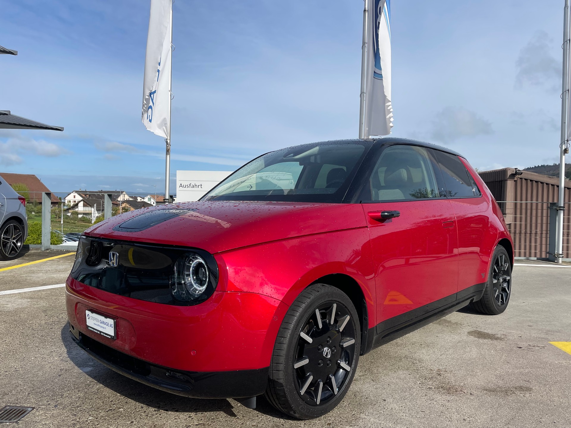 HONDA e Advance-showroom-element-3