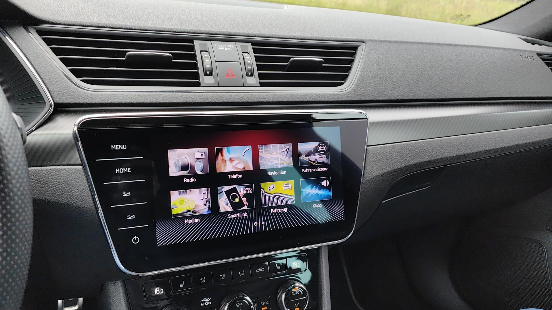 SKODA Superb Combi 2.0 TDi SportLine 4x4 DSG-image-4