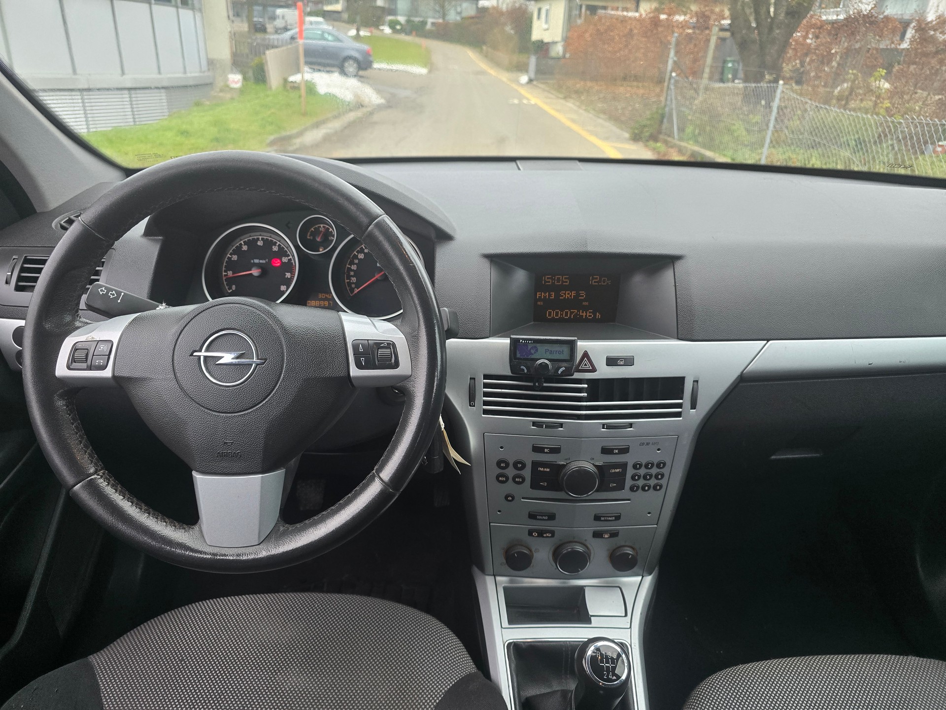 OPEL Astra Caravan 1.6i 16V-image-9