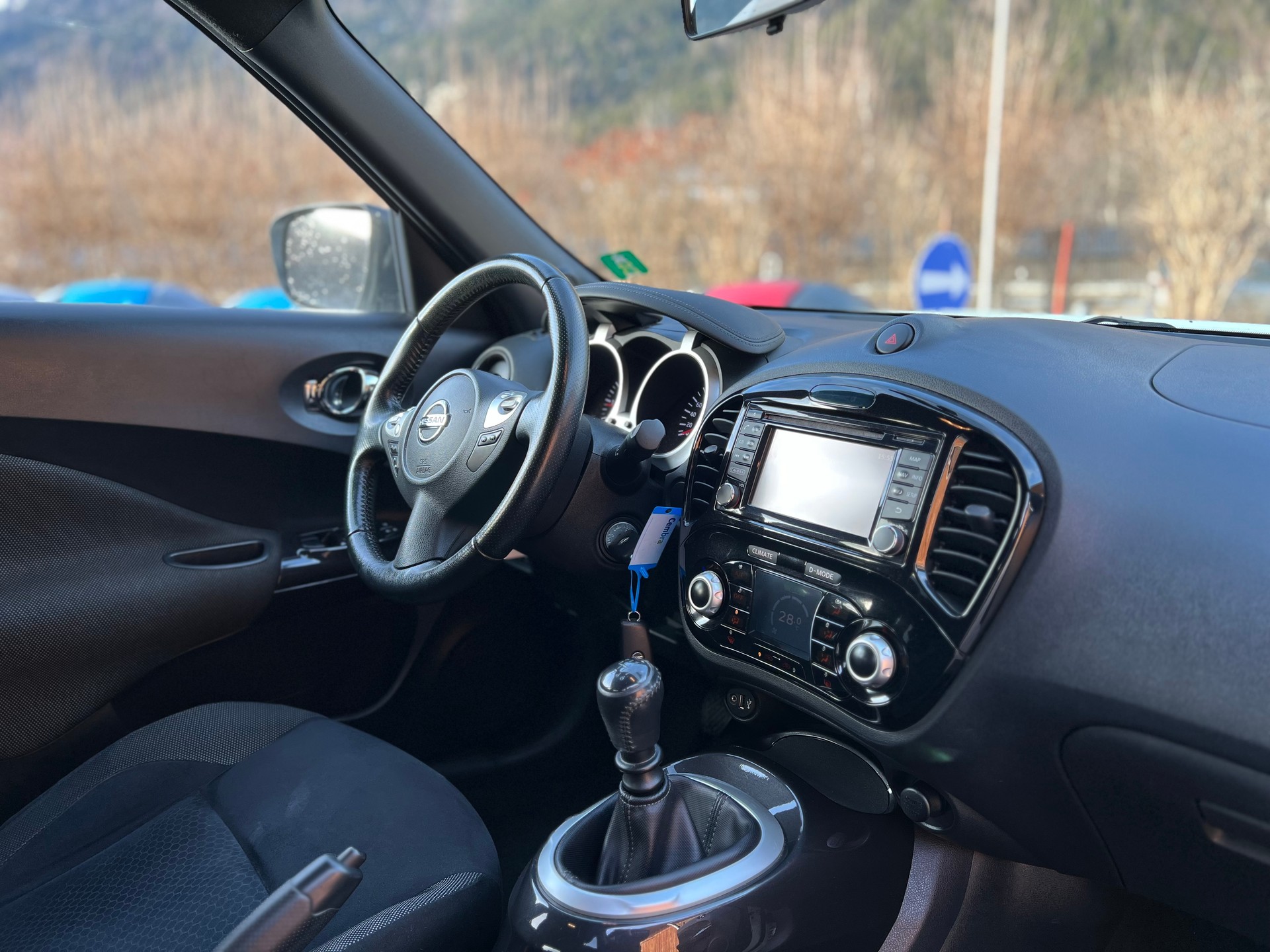 NISSAN Juke 1.2 DIG-T tekna-image-9