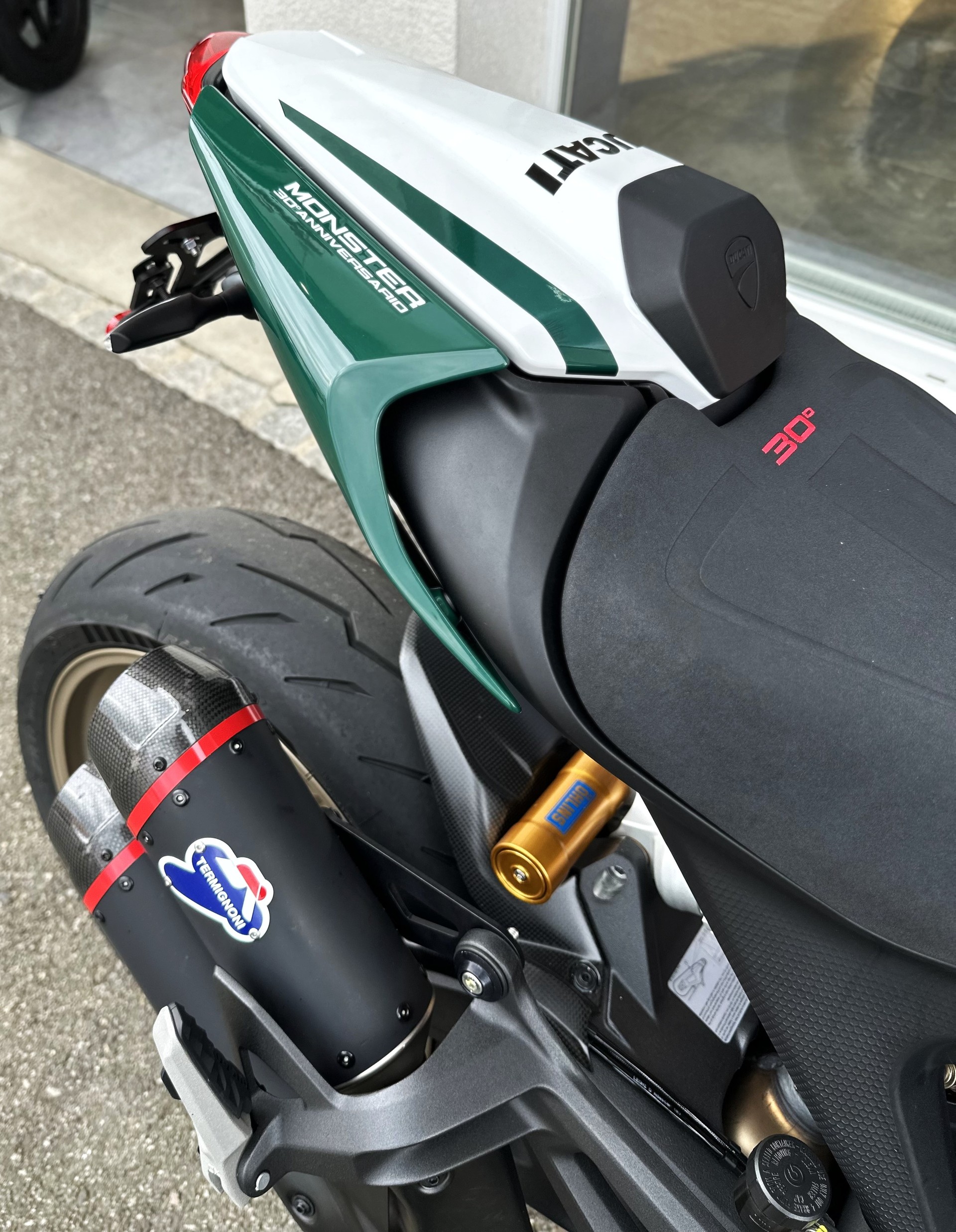 DUCATI Monster *LIMITED 30 Anniversario*-showroom-element-3