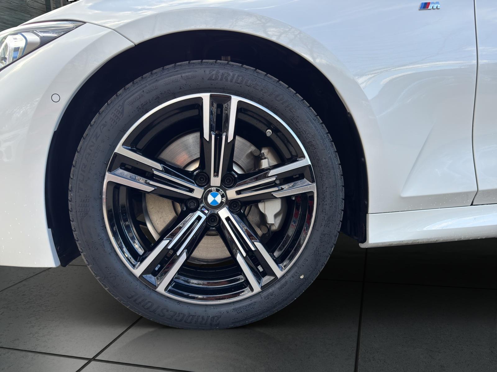BMW 330d xDrive Touring M Sport-image-8