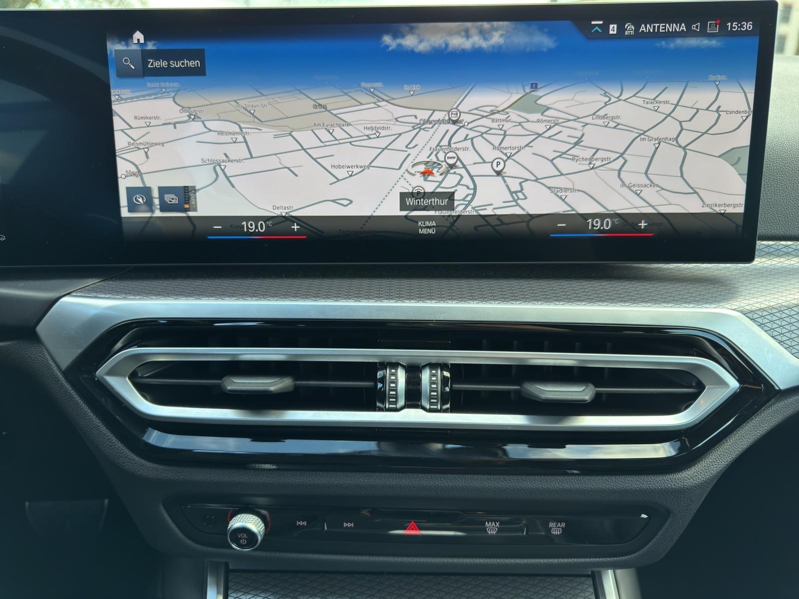 BMW 330d xDrive Touring M Sport-image-11
