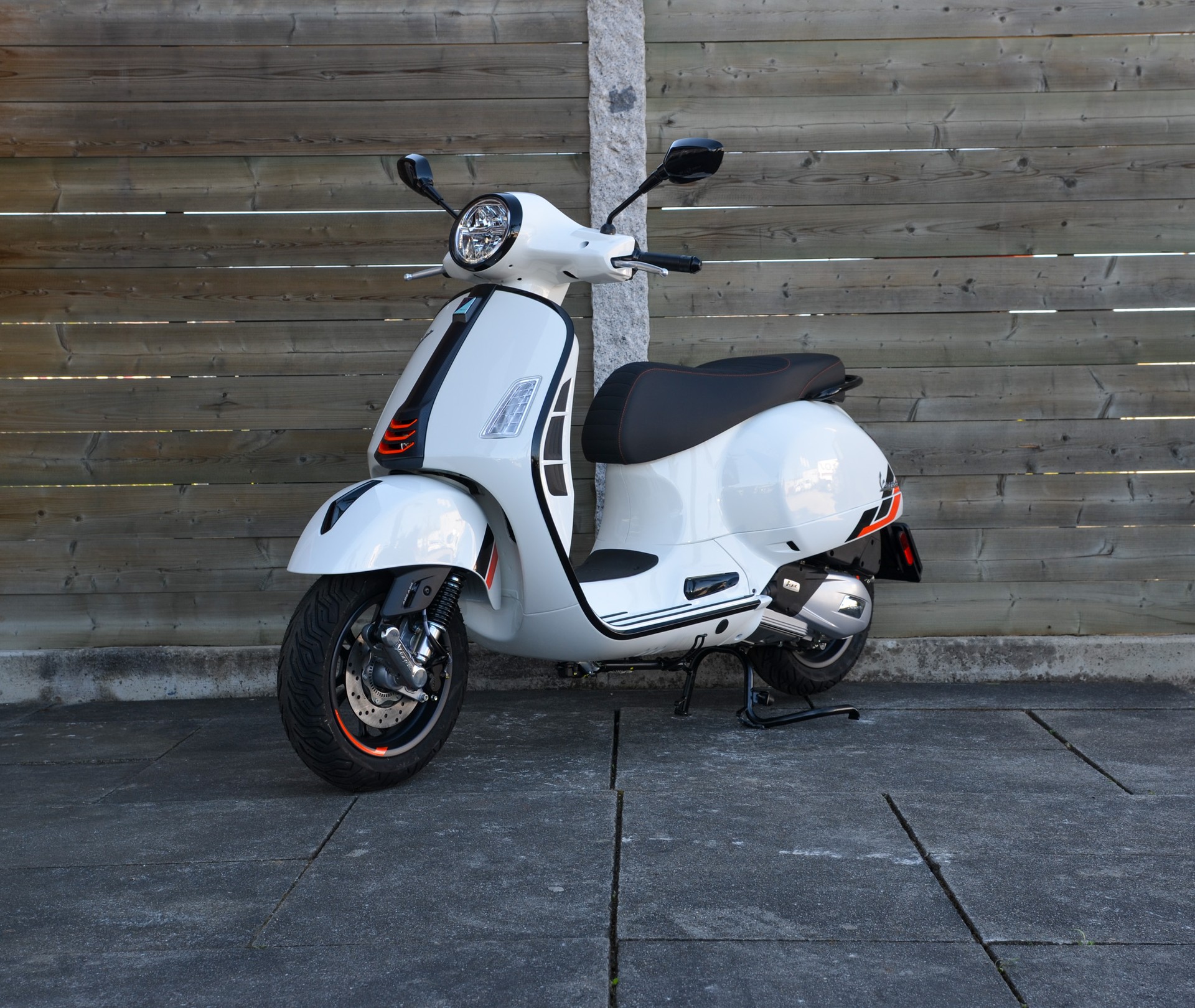 PIAGGIO Vespa GTS 125 Super Sport RST Euro 5+-showroom-element-3