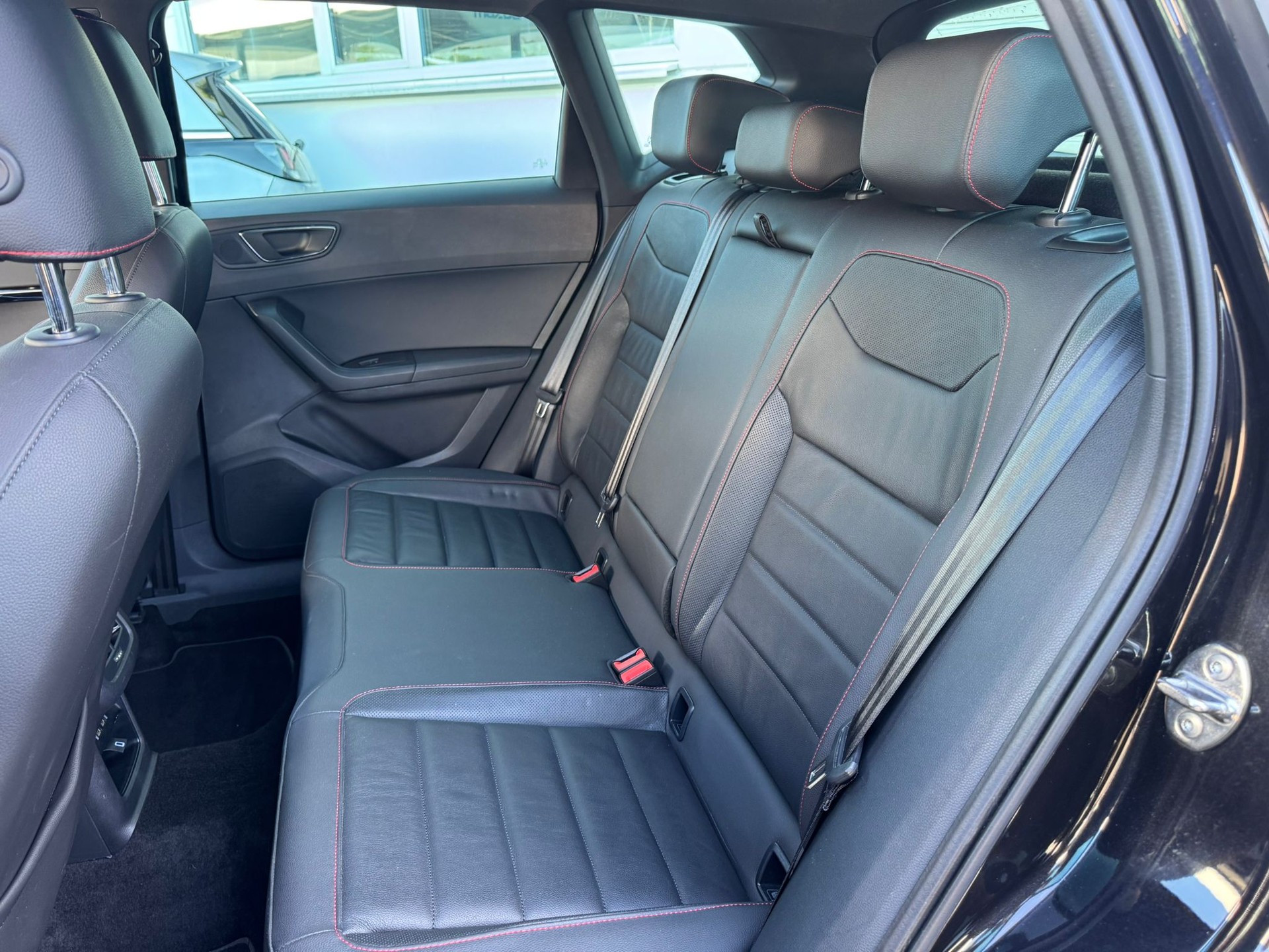 SEAT Ateca 2.0 TSI FR 4Drive DSG-image-10