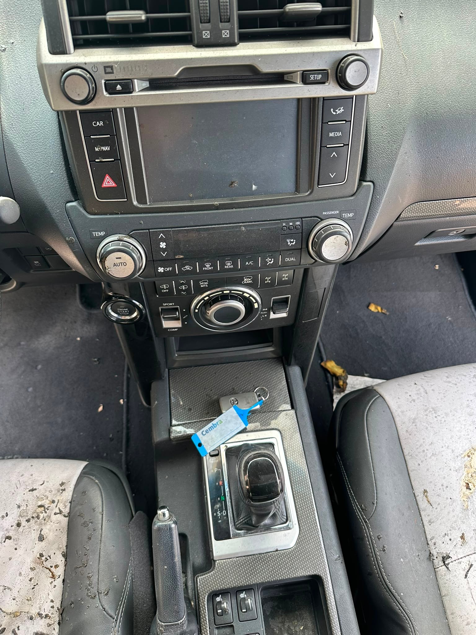 TOYOTA Land Cruiser 4.0 V6 Sol Premium Automatic-image-19