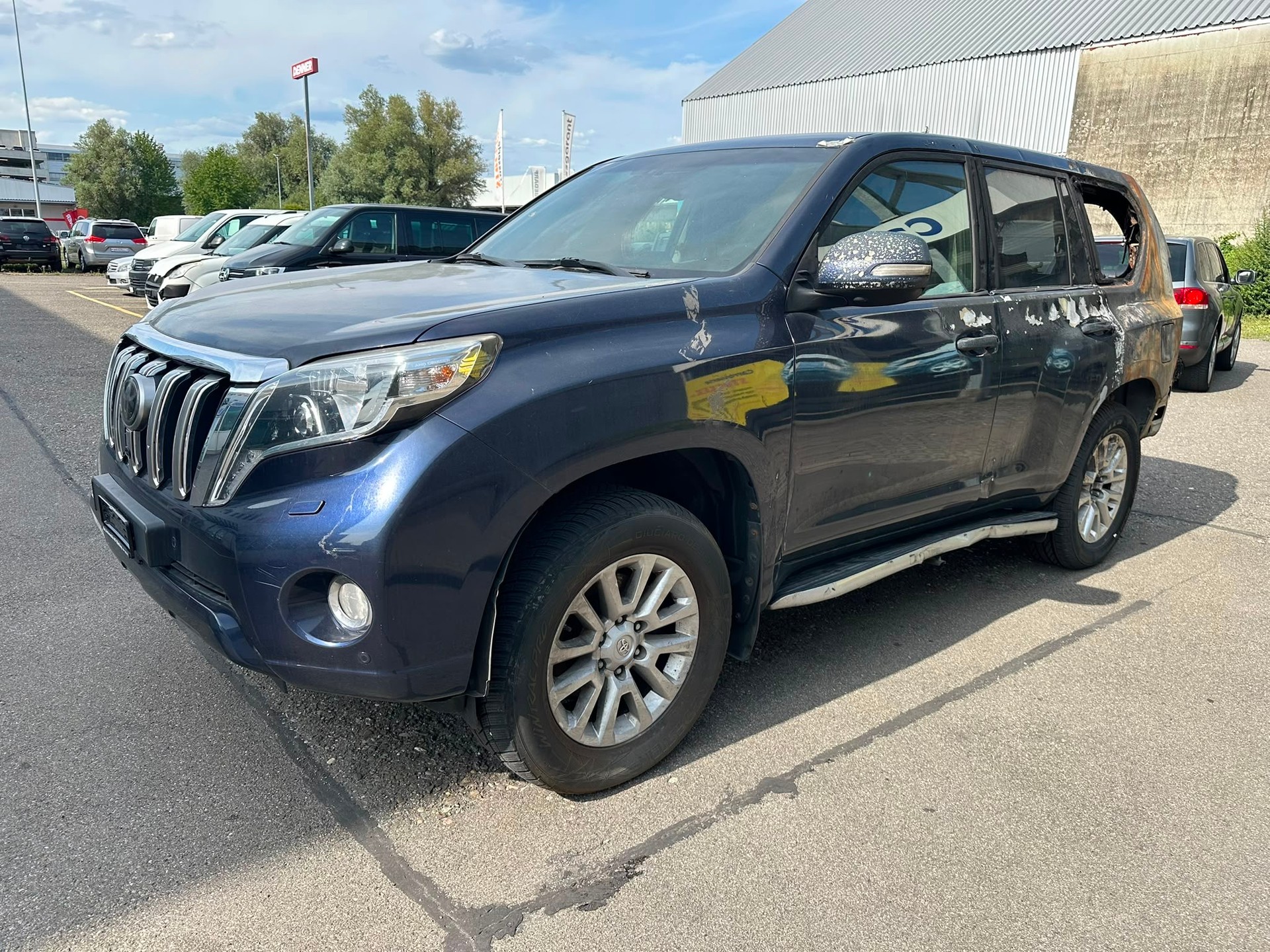 TOYOTA Land Cruiser 4.0 V6 Sol Premium Automatic-image-1