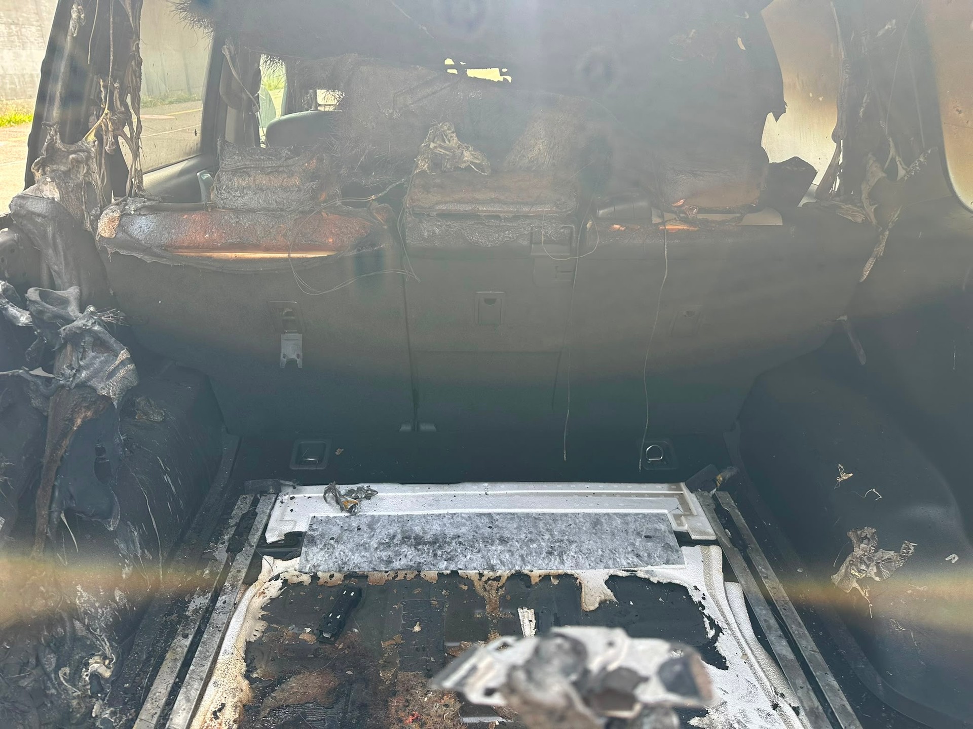 TOYOTA Land Cruiser 4.0 V6 Sol Premium Automatic-image-6