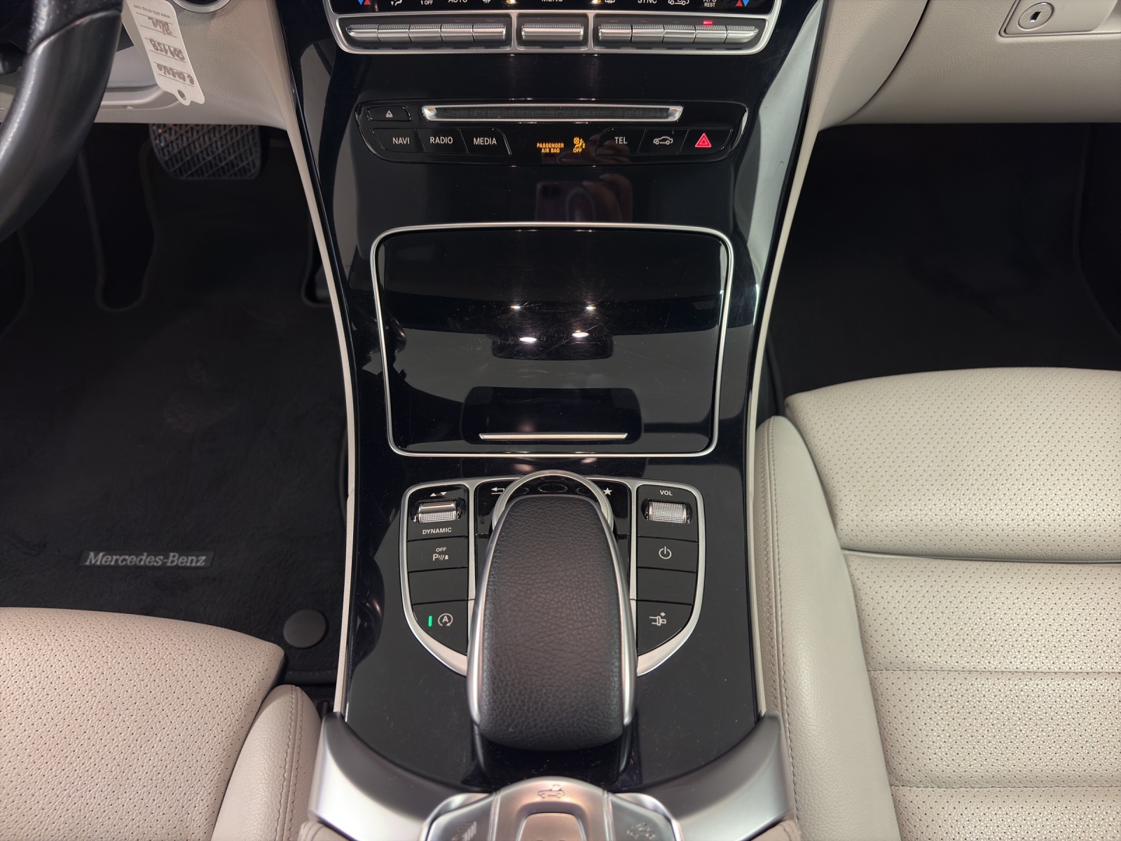 MERCEDES-BENZ C 200 4Matic-image-13