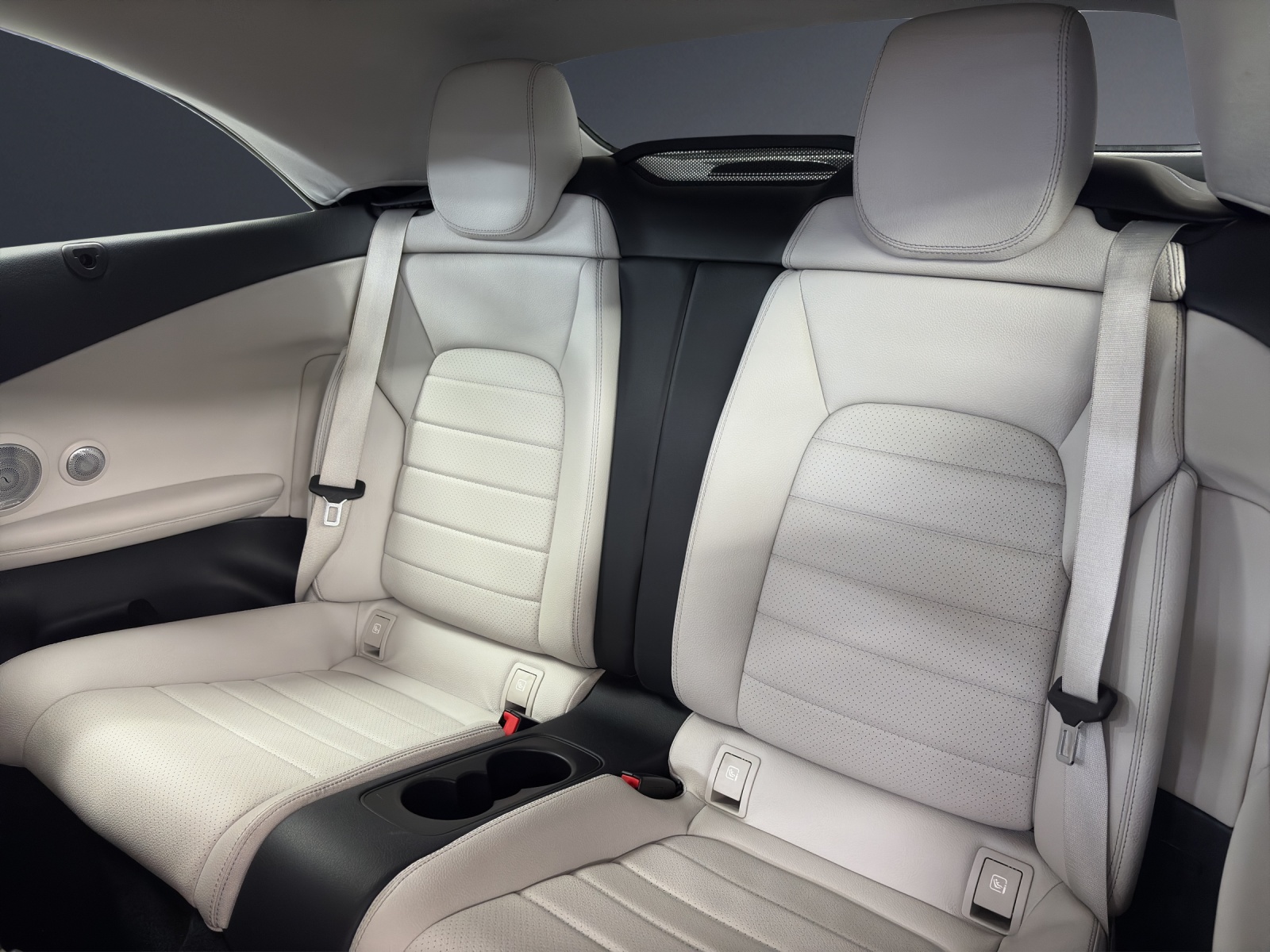 MERCEDES-BENZ C 200 4Matic-image-18