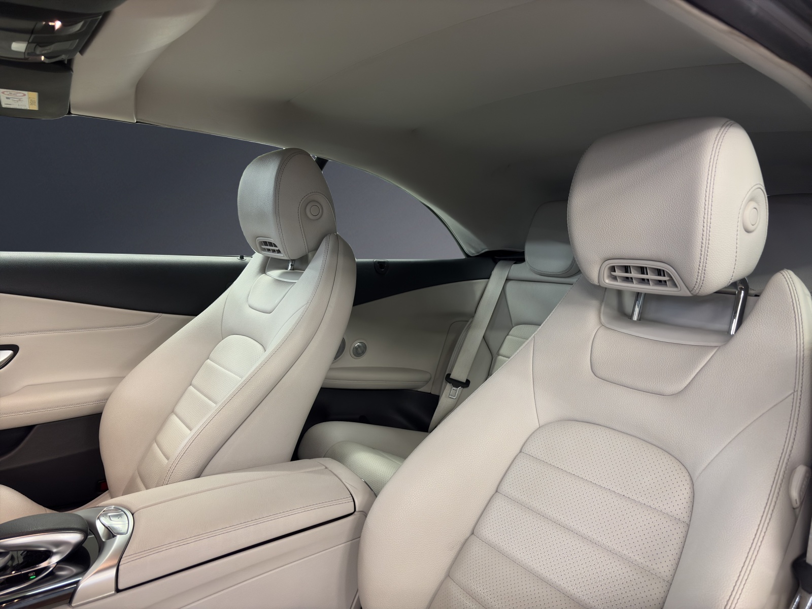 MERCEDES-BENZ C 200 4Matic-image-7