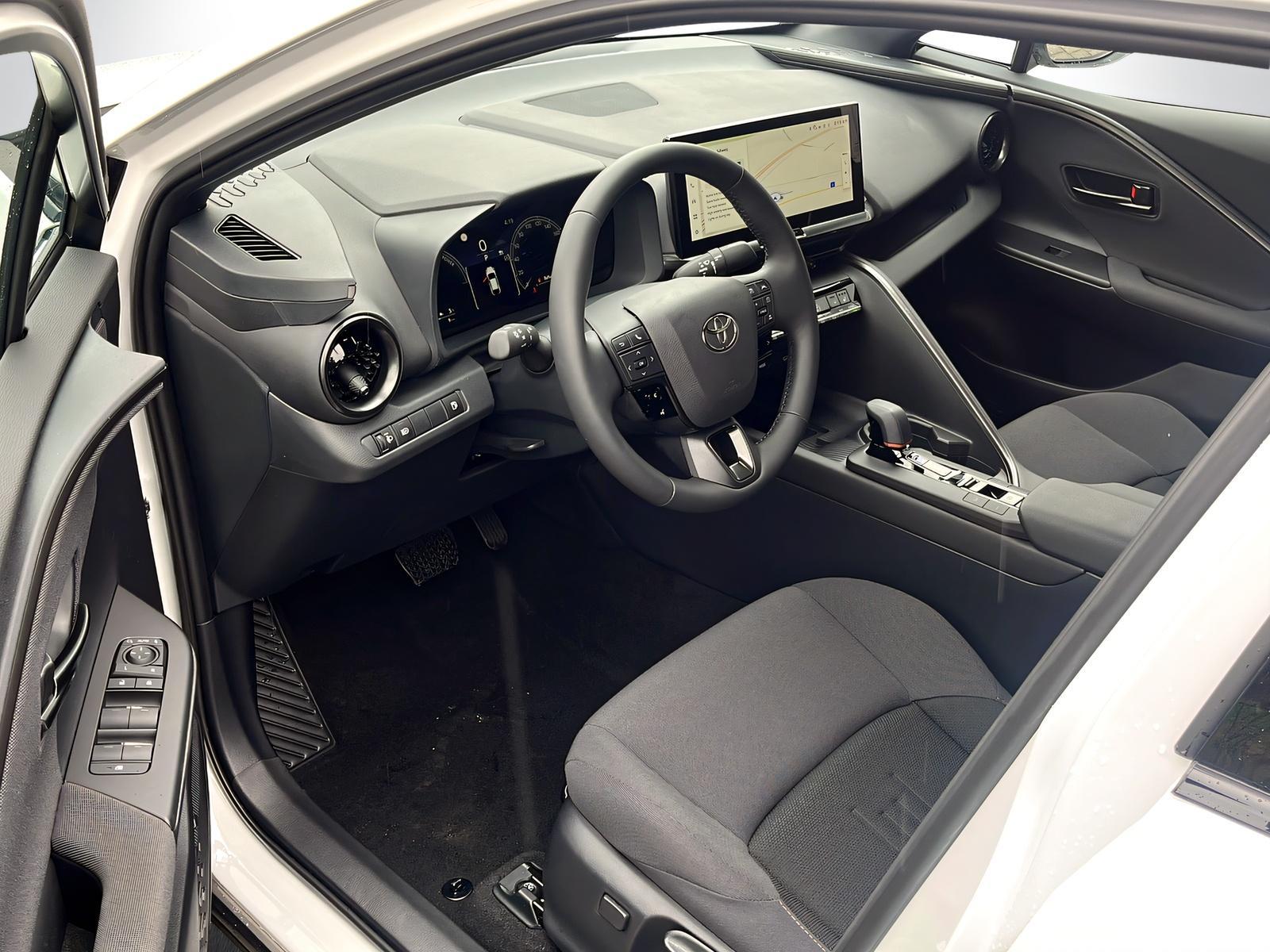 TOYOTA C-HR 2.0 PHEV Swiss Edition-image-16