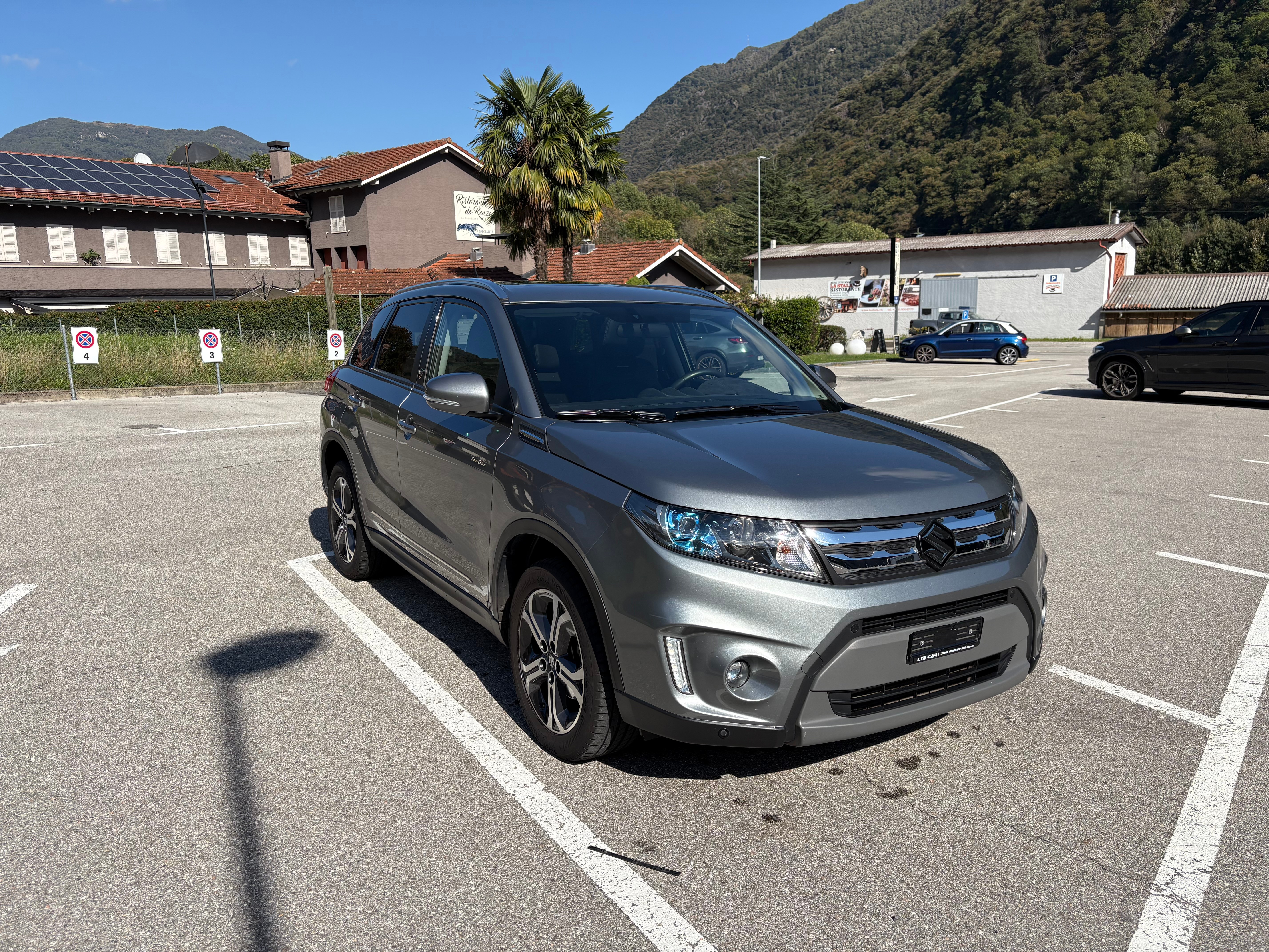 Car photo