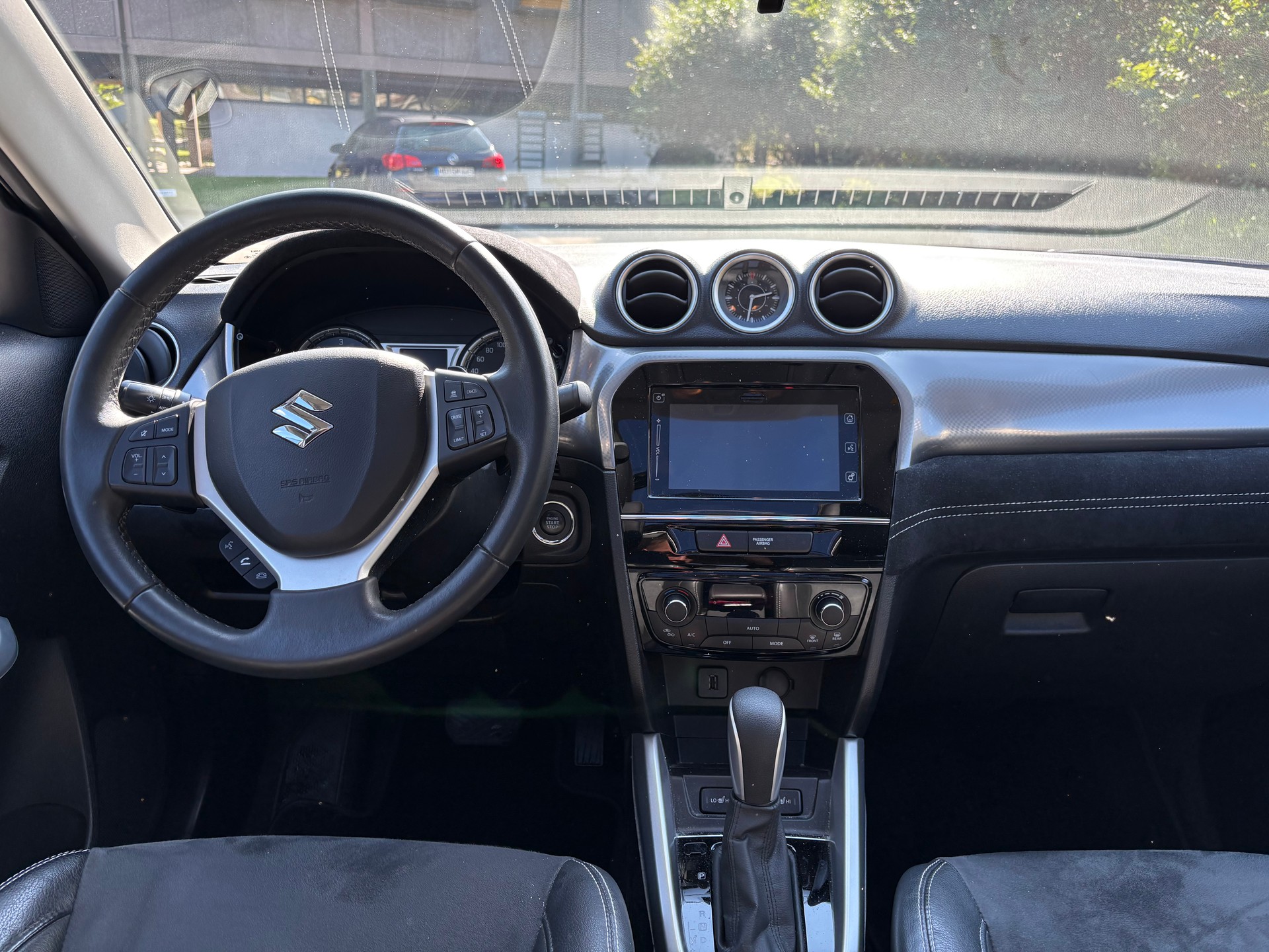 SUZUKI Vitara 1.6 TD Compact Top TCSS-image-11