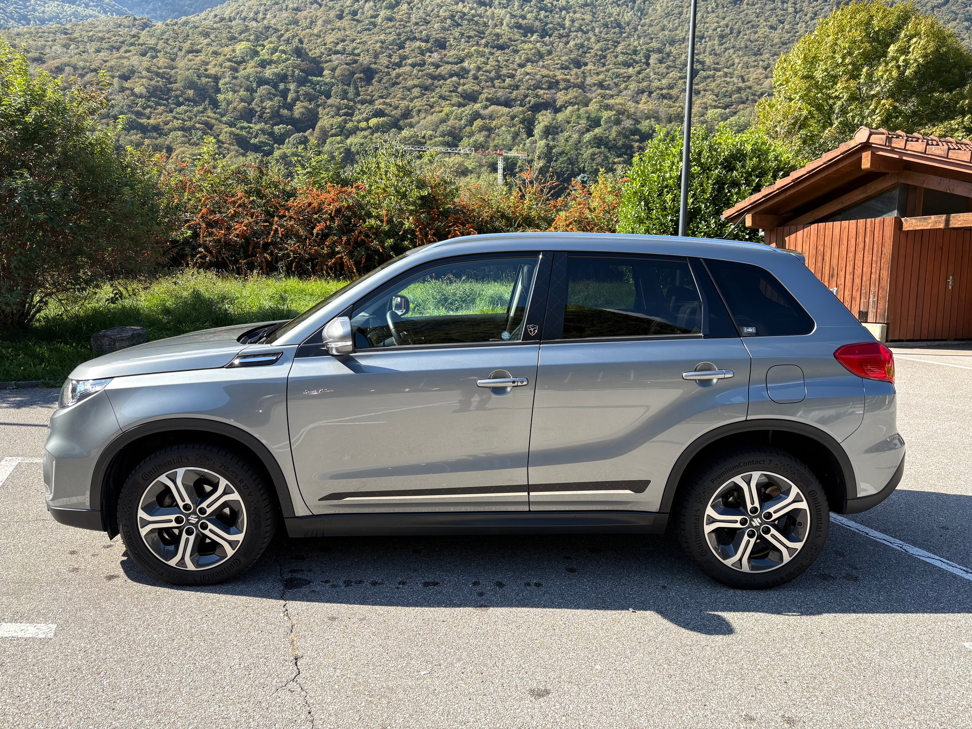 SUZUKI Vitara 1.6 TD Compact Top TCSS-image-6