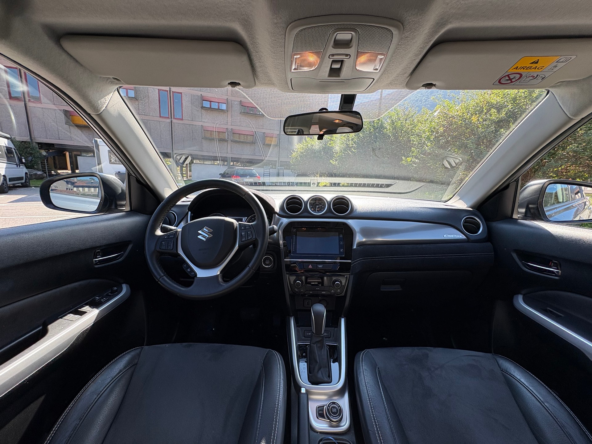 SUZUKI Vitara 1.6 TD Compact Top TCSS-image-10