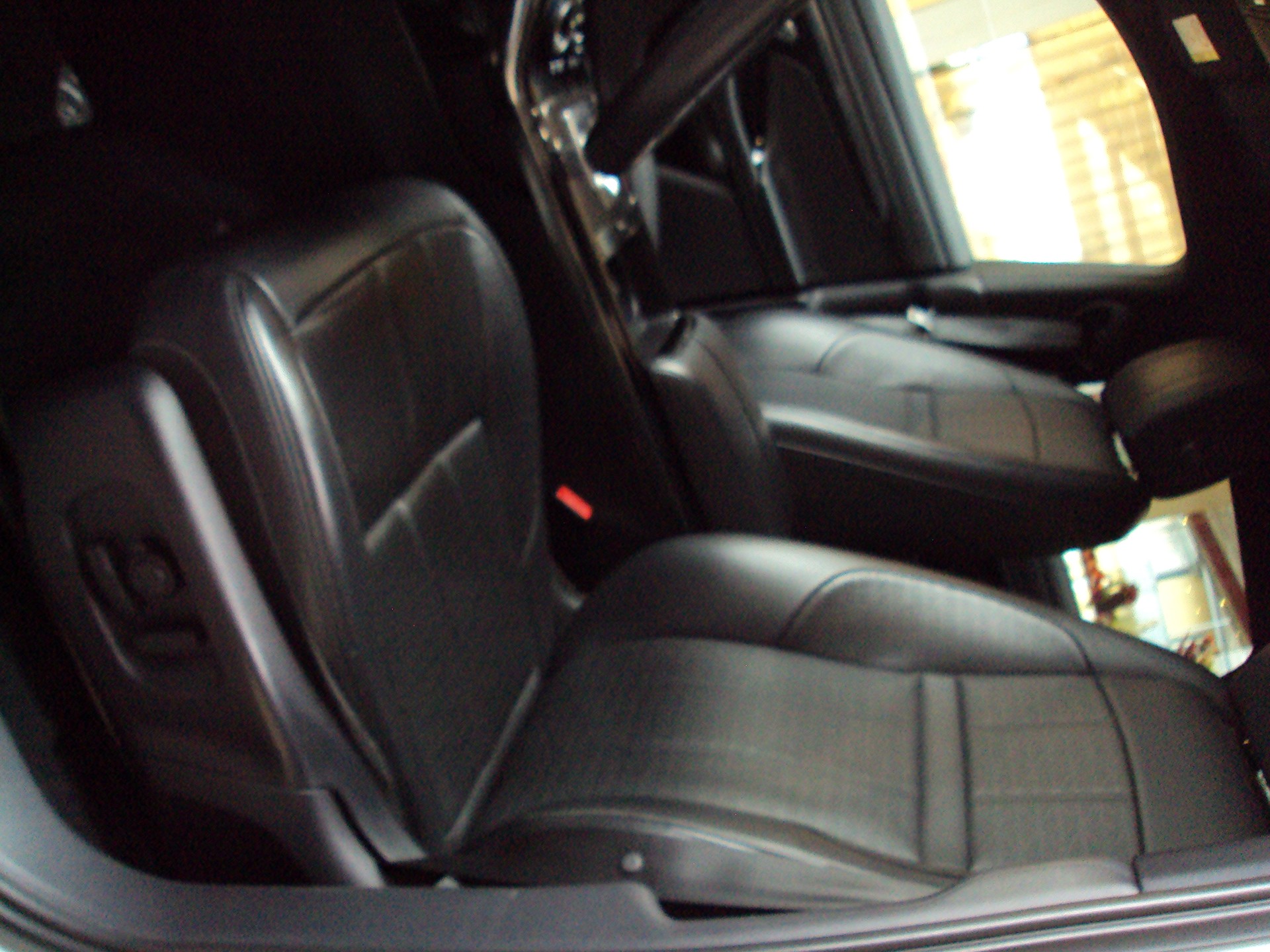 LAND ROVER Range Rover Evoque R-Dynamic D 240 SE AT9-image-6