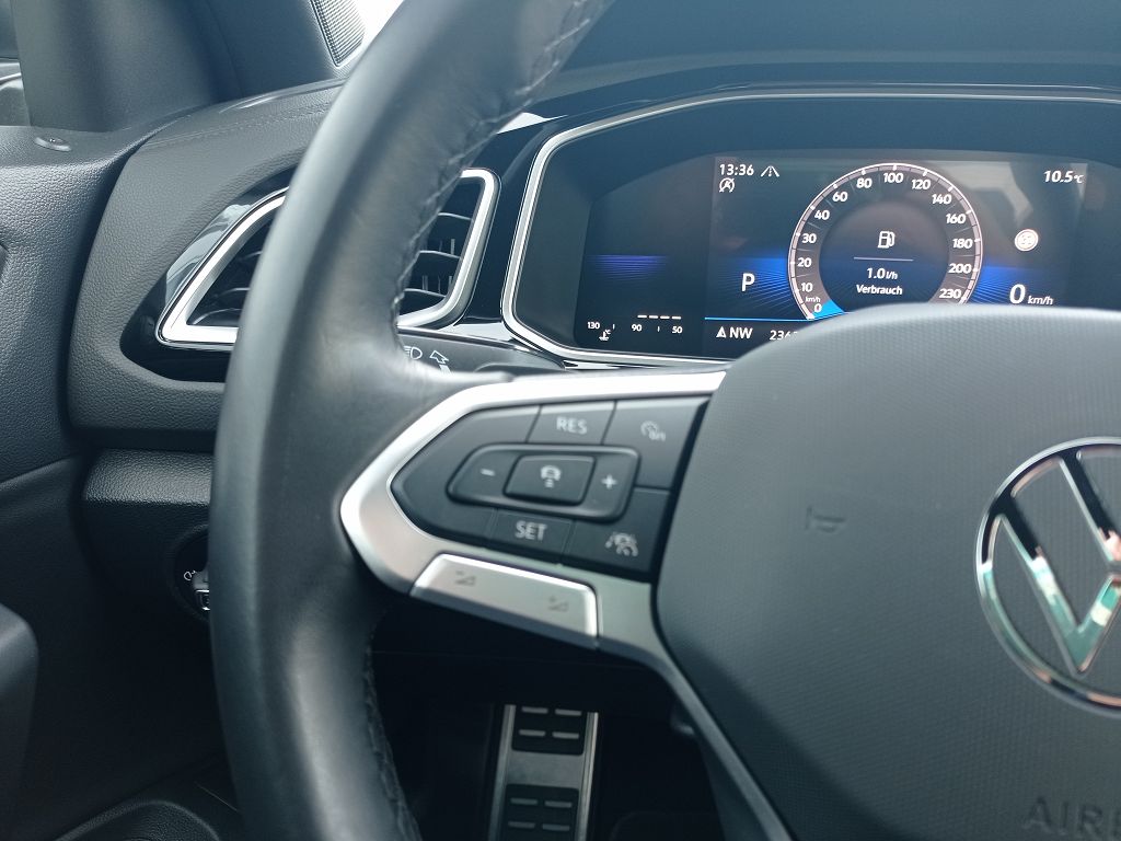 VW T-Roc 2.0 TSI R-Line DSG 4Motion-image-16