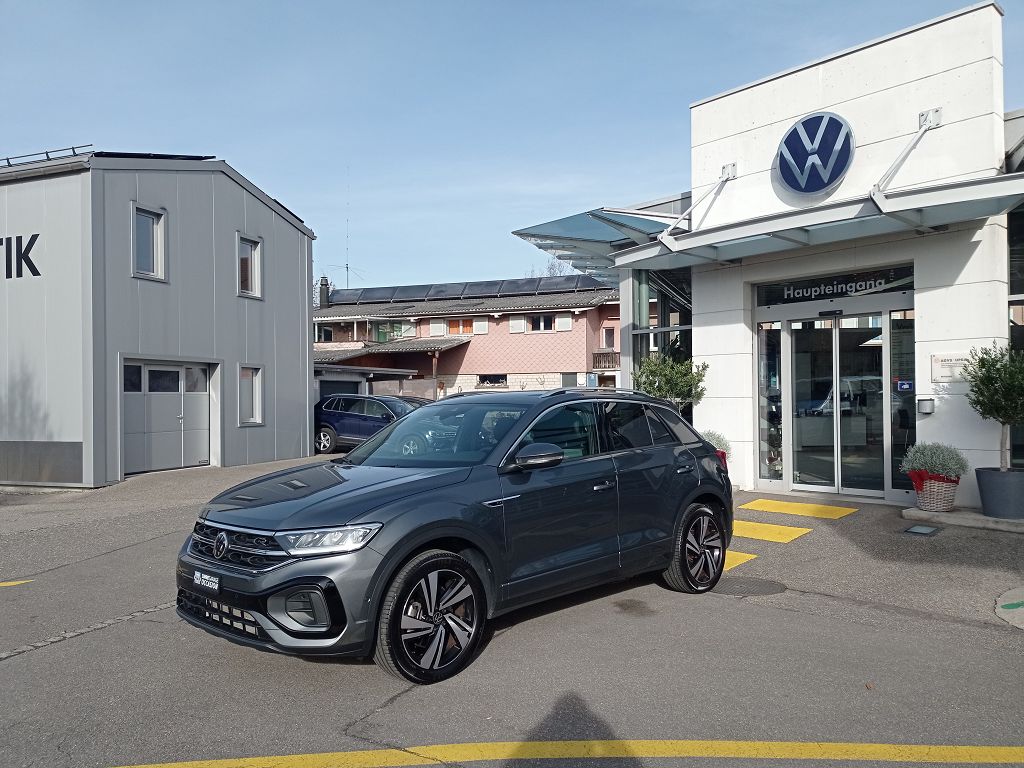 VW T-Roc 2.0 TSI R-Line DSG 4Motion-image-2