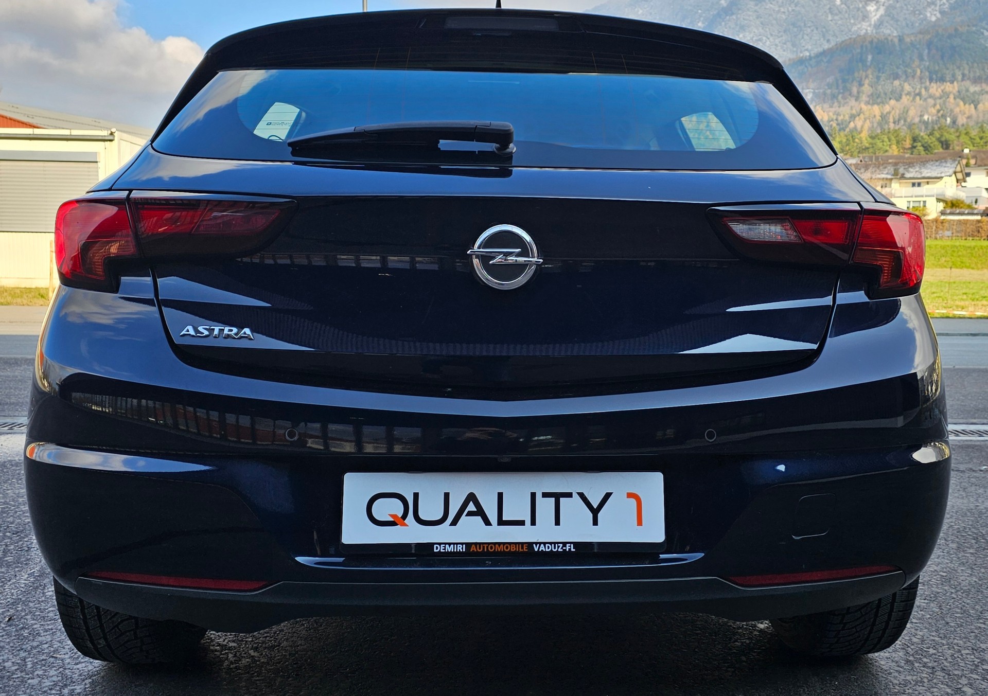 OPEL Astra 1.4i Turbo 120 Years Edition Automatic-image-7