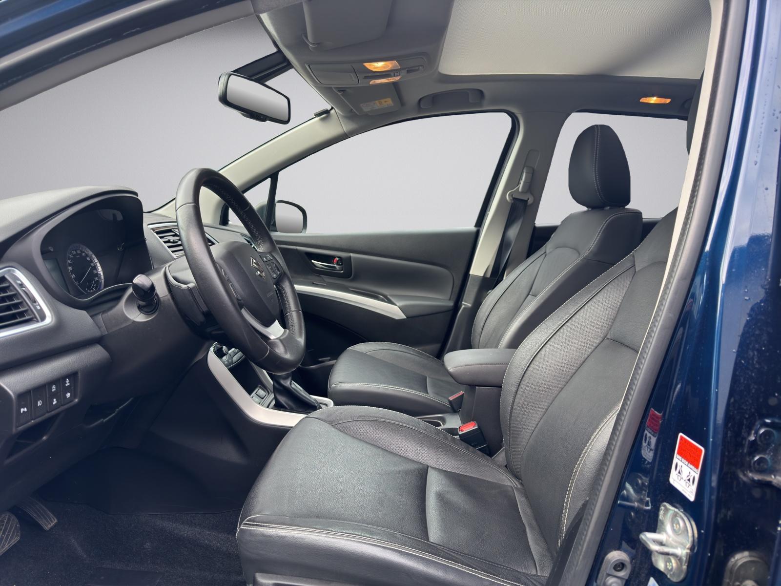 SUZUKI SX4 S-Cross 1.4 T Compact Top 4x4-image-9