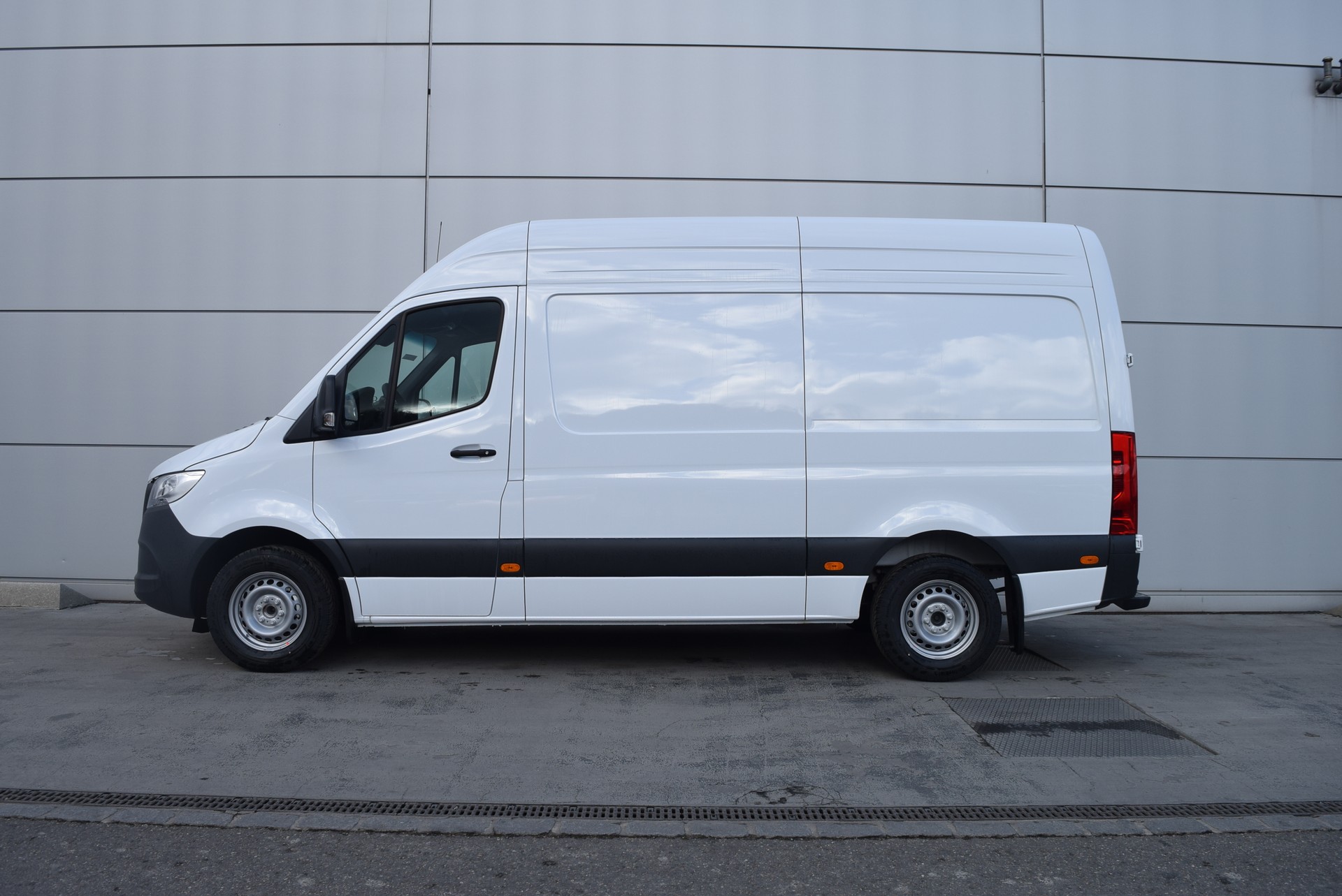 MERCEDES-BENZ Sprinter 315 CDI Standard 9G-TRONIC-showroom-element-2